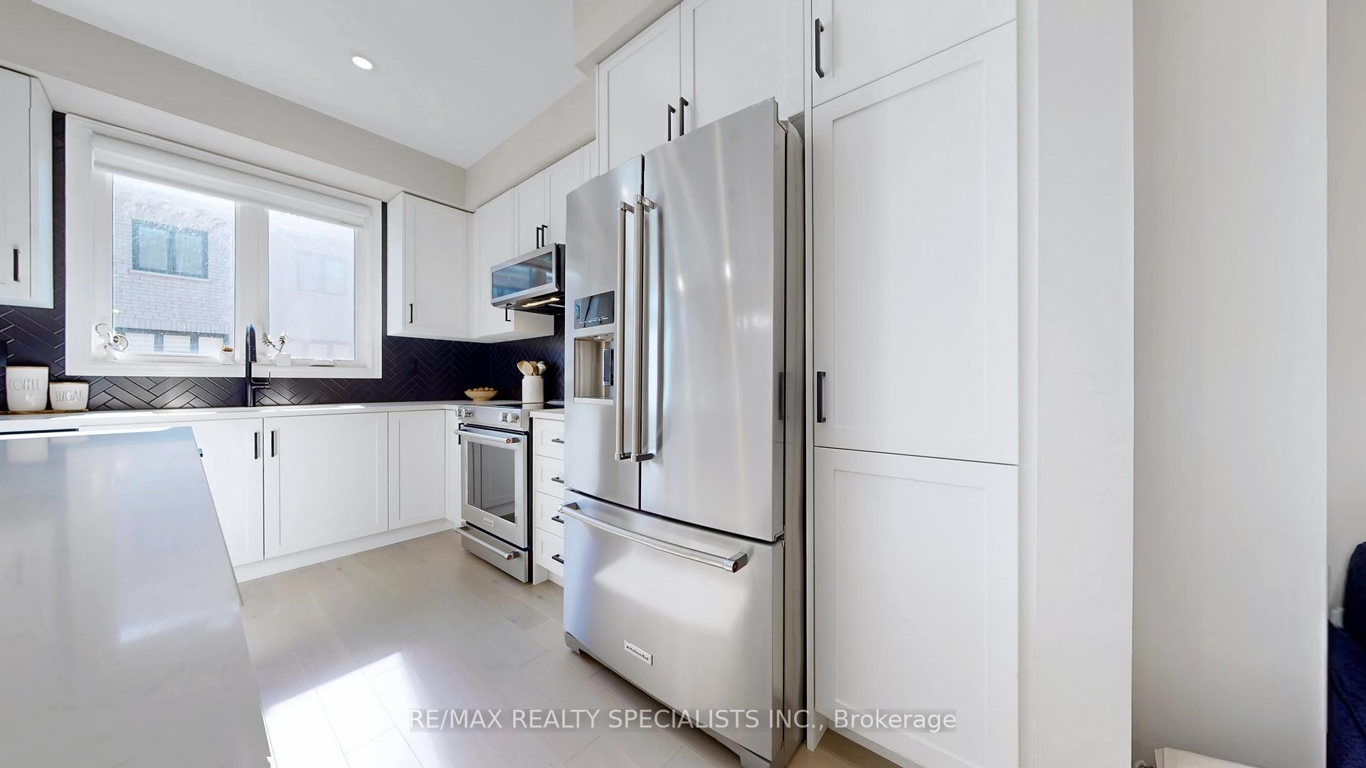Photo 13 of 462 Bergamot Avenue, Milton, Walker — HOMEH