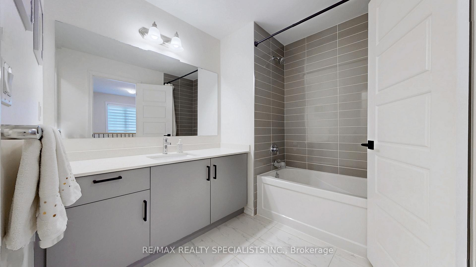Photo 26 of 462 Bergamot Avenue, Milton, Walker — HOMEH