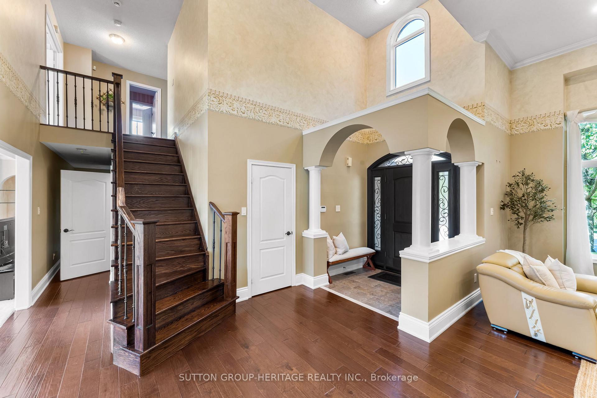 Photo 5 of 2300 Abbott Crescent, Pickering, Brock Ridge — HOMEH