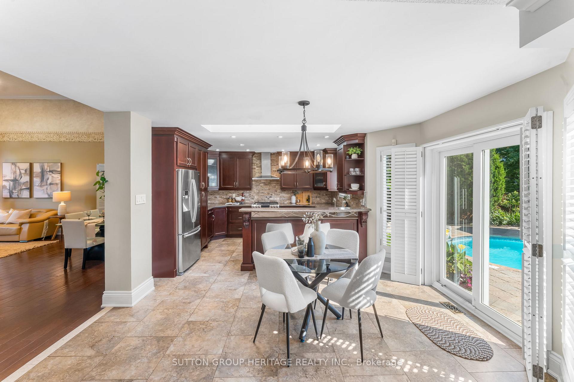 Photo 11 of 2300 Abbott Crescent, Pickering, Brock Ridge — HOMEH
