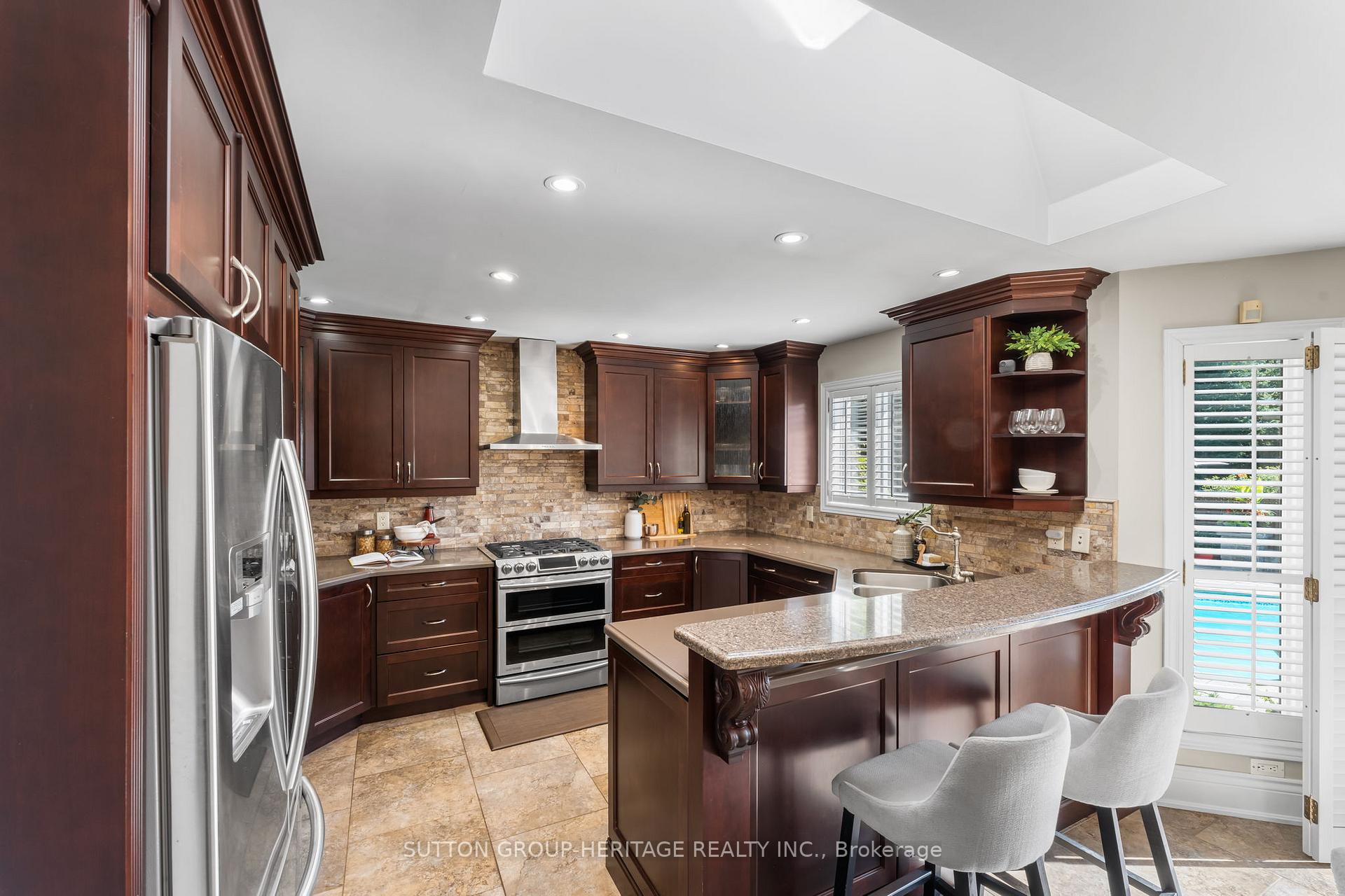 Photo 12 of 2300 Abbott Crescent, Pickering, Brock Ridge — HOMEH