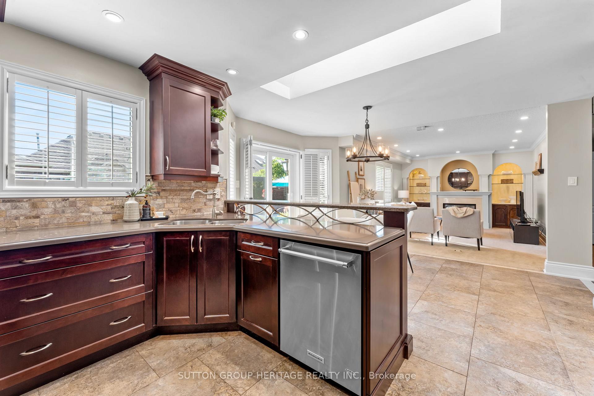 Photo 15 of 2300 Abbott Crescent, Pickering, Brock Ridge — HOMEH