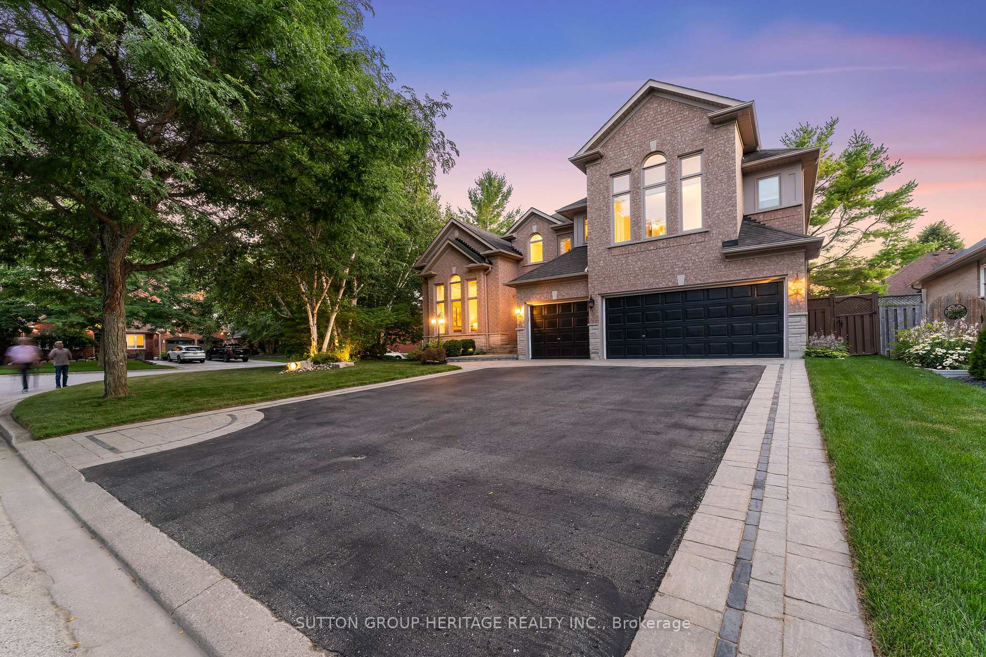 Photo 41 of 2300 Abbott Crescent, Pickering, Brock Ridge — HOMEH