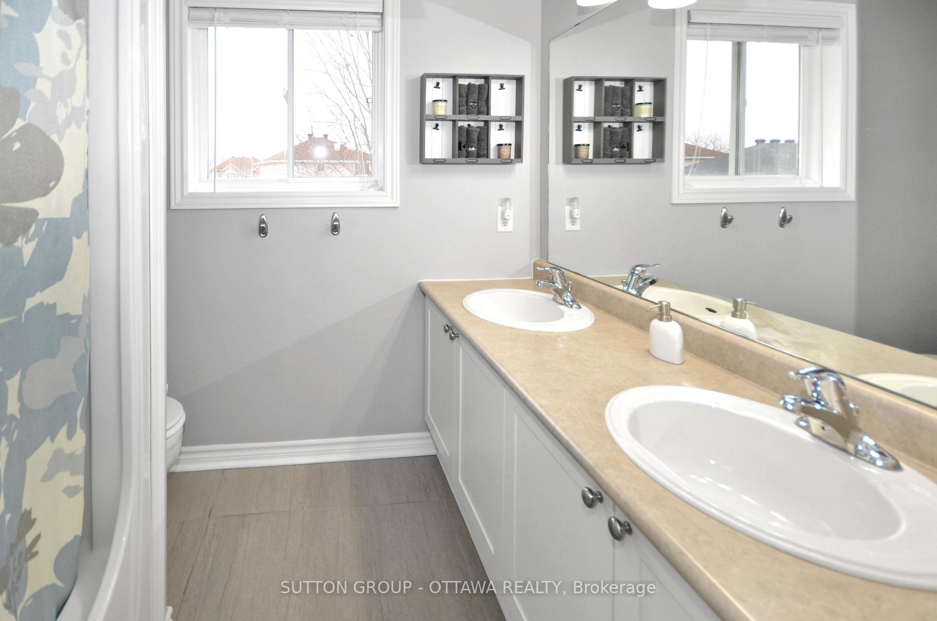 Photo 17 of 1812 Heatherstone Crescent, Ottawa, Springridge/East Village — HOMEH