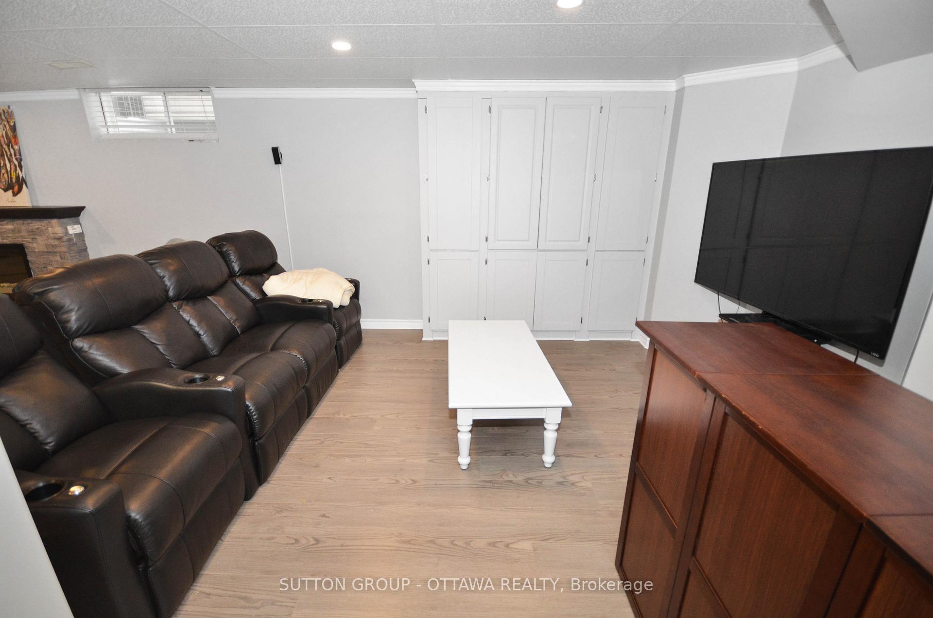 Photo 20 of 1812 Heatherstone Crescent, Ottawa, Springridge/East Village — HOMEH