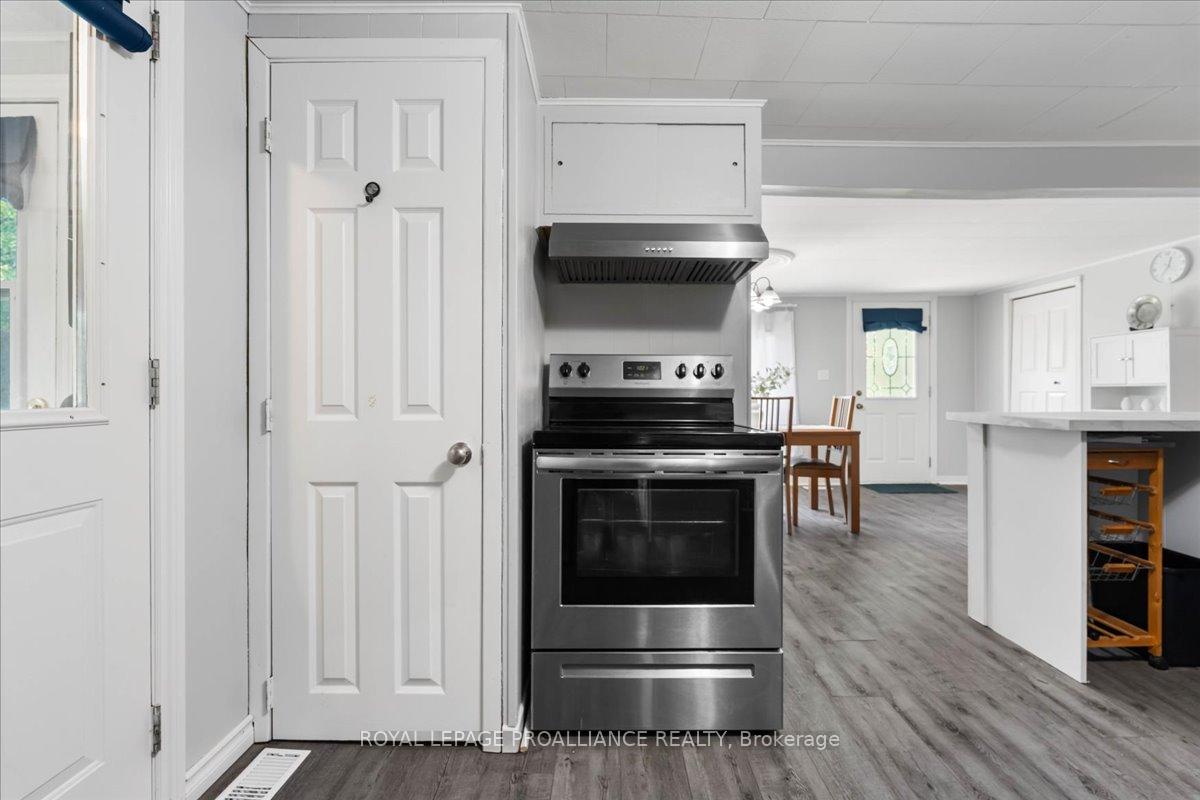 Photo 14 of 123 County Rd 34, Prince Edward County, Hallowell Ward — HOMEH