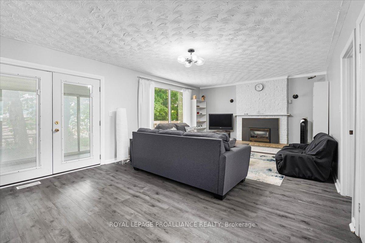 Photo 17 of 123 County Rd 34, Prince Edward County, Hallowell Ward — HOMEH