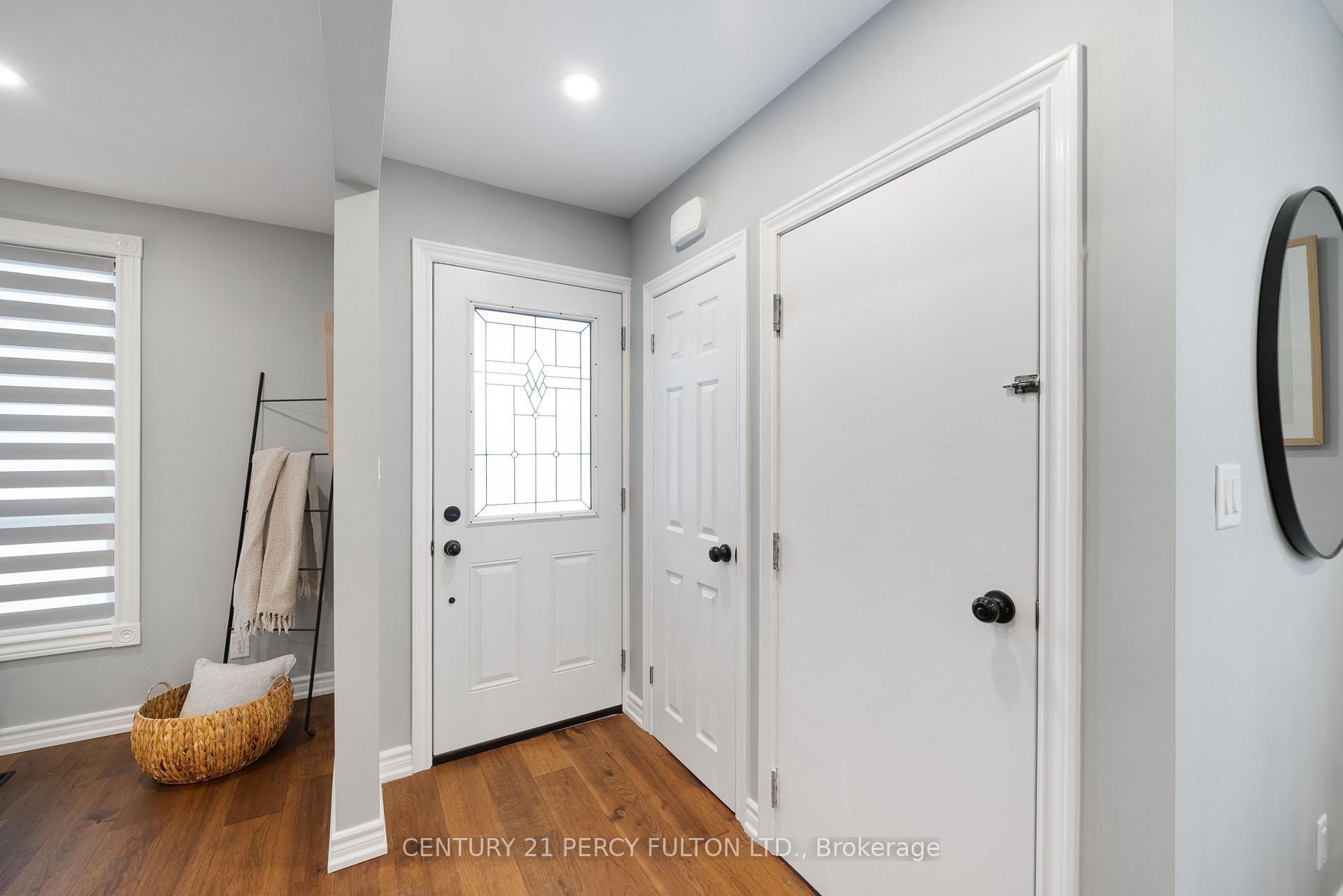 Photo 4 of Unit Main Floor, 888 Naroch Boulevard, Pickering, Bay Ridges — HOMEH