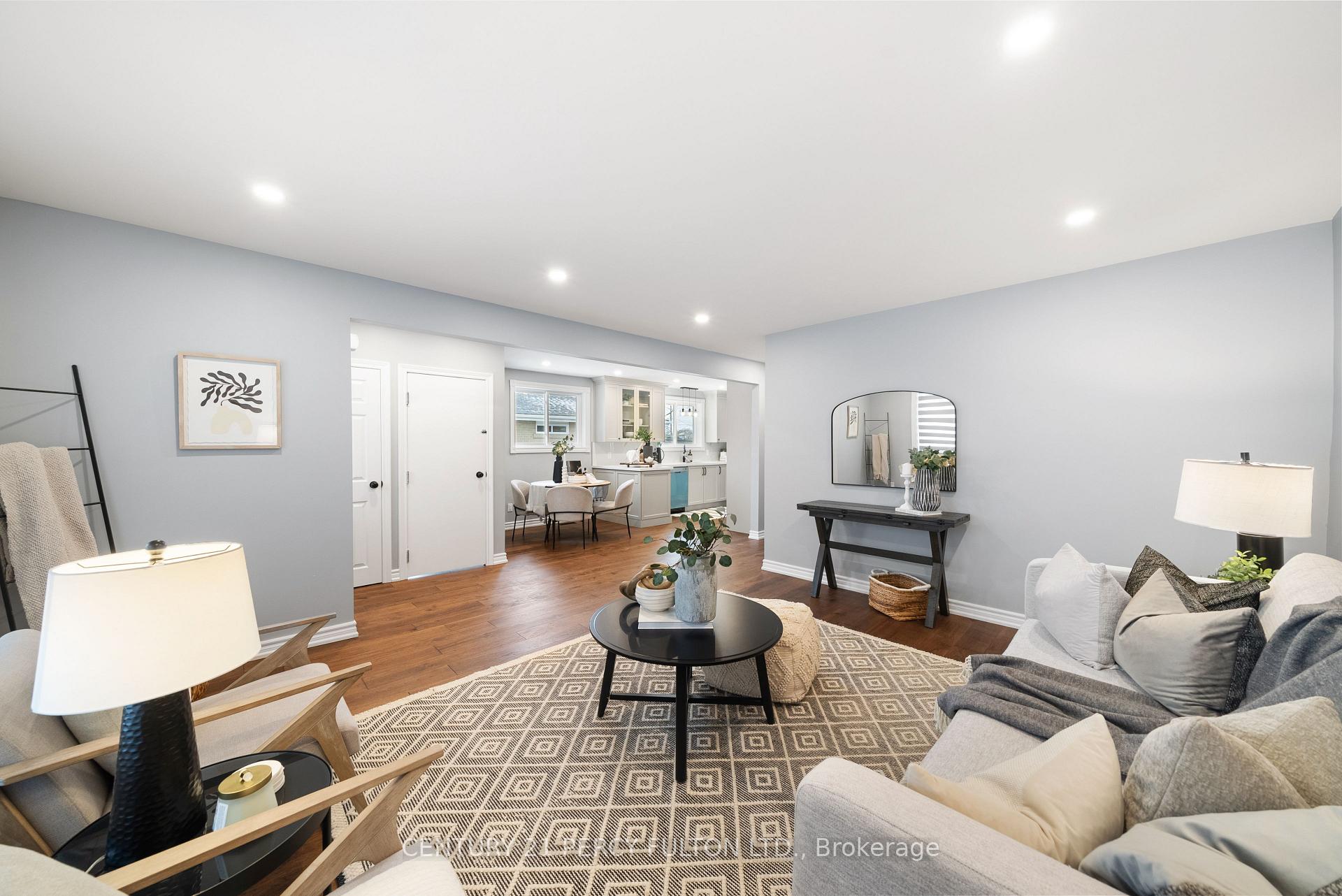 Photo 6 of Unit Main Floor, 888 Naroch Boulevard, Pickering, Bay Ridges — HOMEH