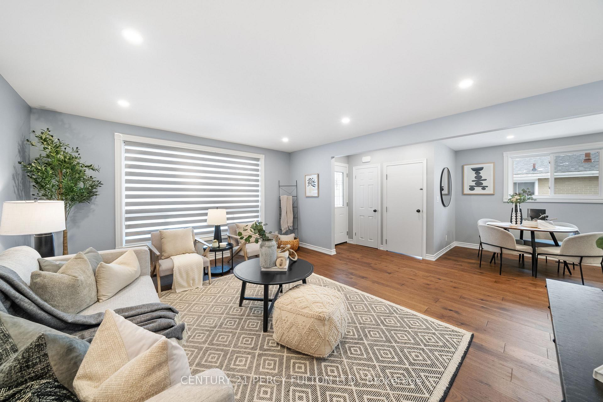 Photo 7 of Unit Main Floor, 888 Naroch Boulevard, Pickering, Bay Ridges — HOMEH