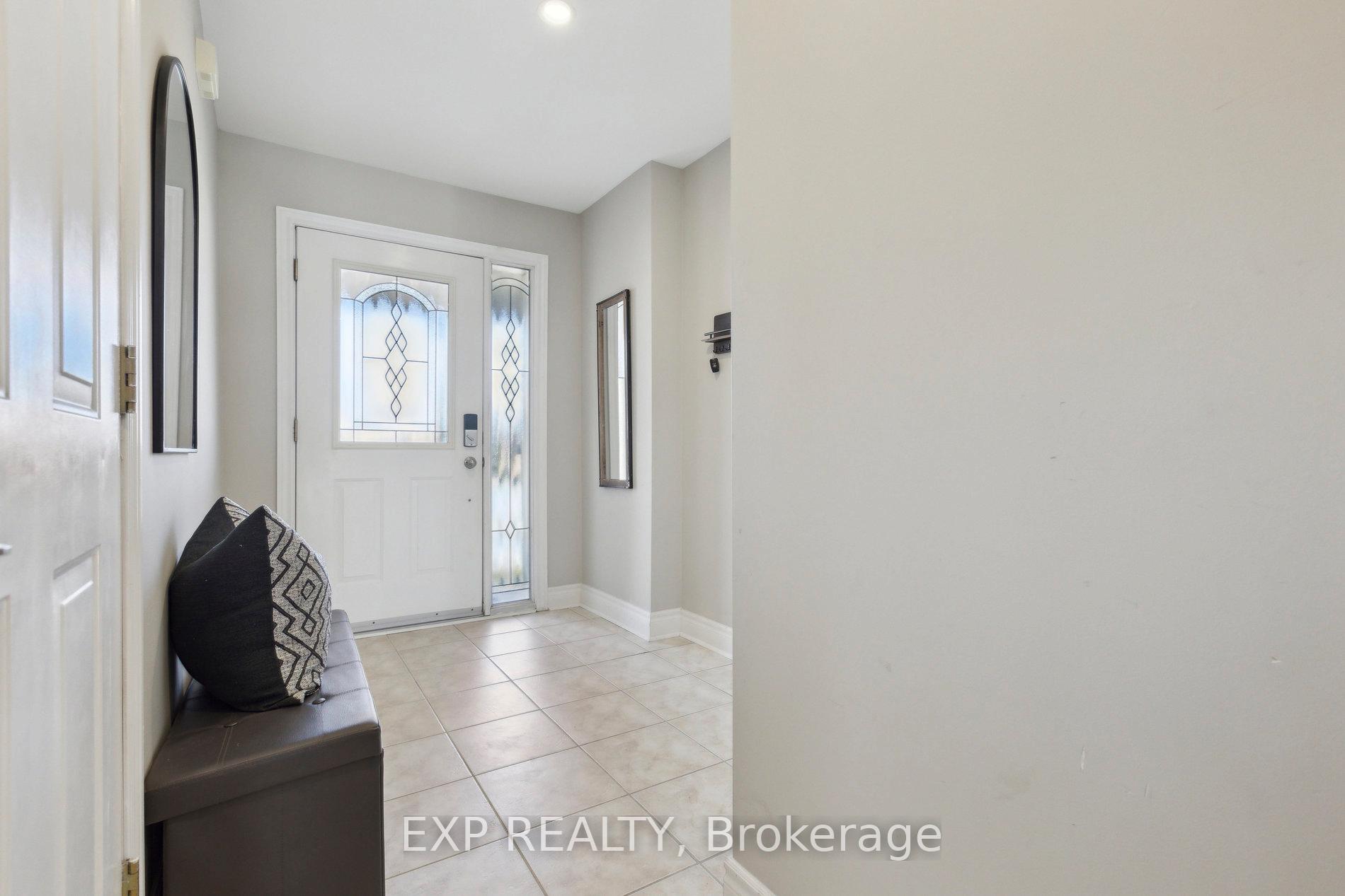 Photo 3 of 262 Centennial Forest Drive, Milton, Timberlea — HOMEH