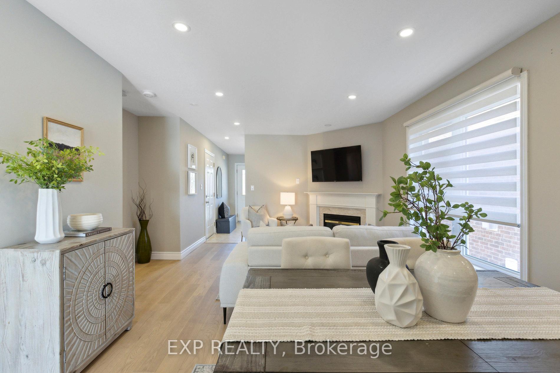 Photo 5 of 262 Centennial Forest Drive, Milton, Timberlea — HOMEH