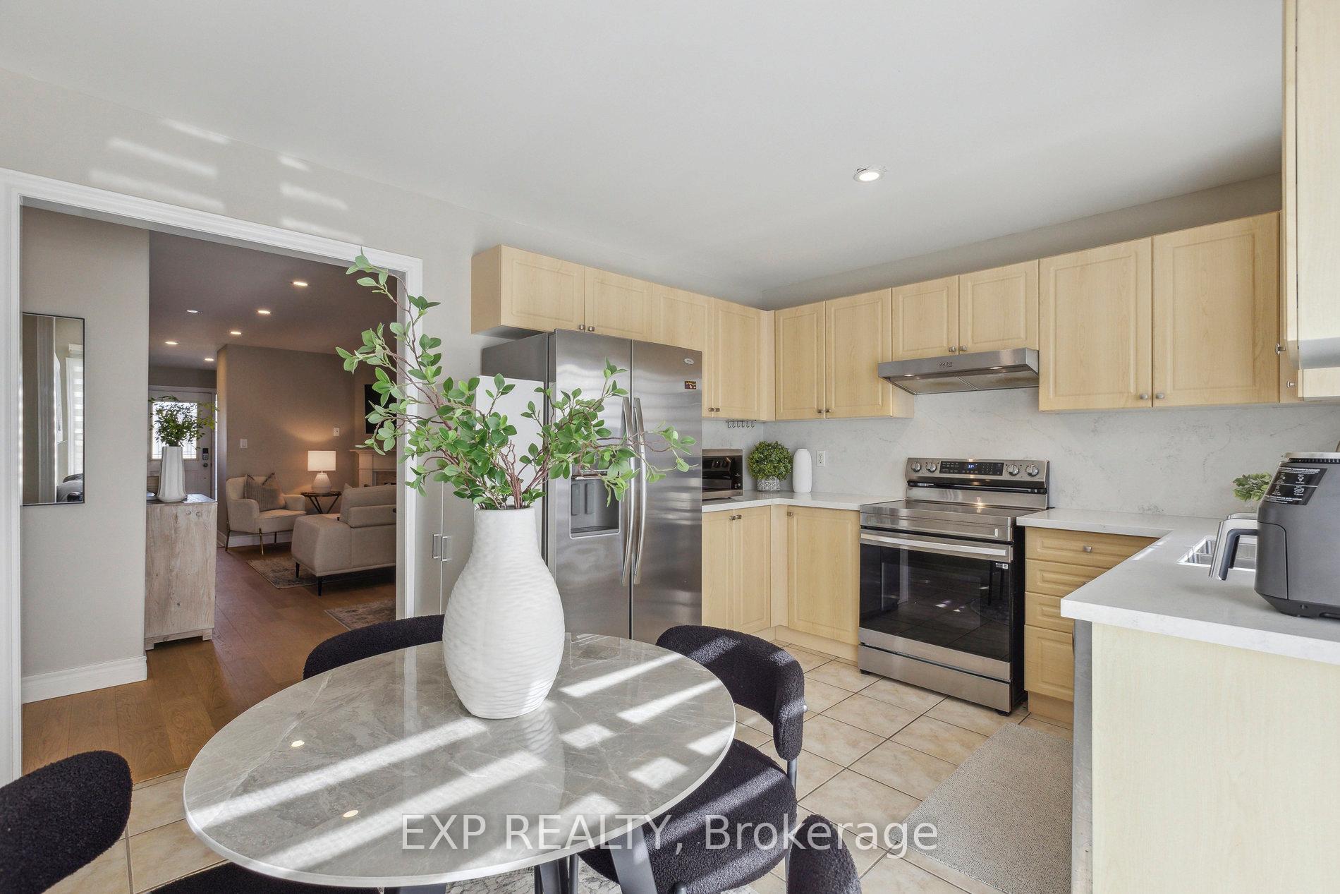 Photo 9 of 262 Centennial Forest Drive, Milton, Timberlea — HOMEH