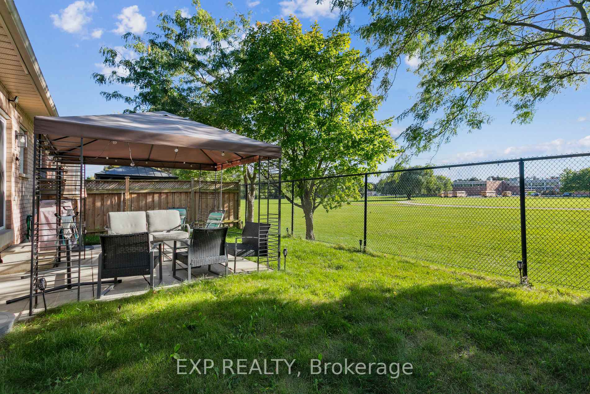Photo 25 of 262 Centennial Forest Drive, Milton, Timberlea — HOMEH