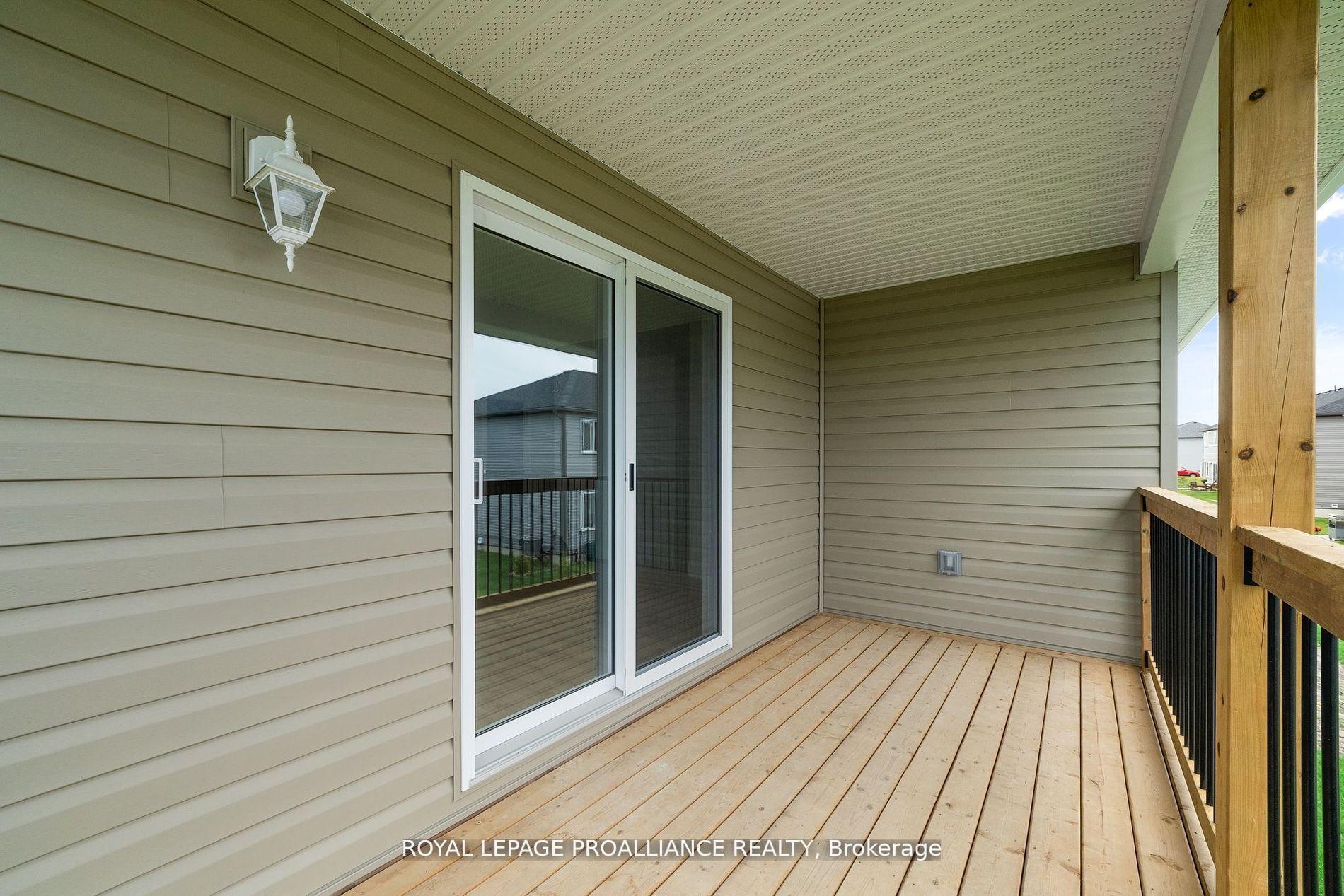 Photo 25 of 72 Stirling Crescent, Prince Edward County, South Marysburg Ward — HOMEH
