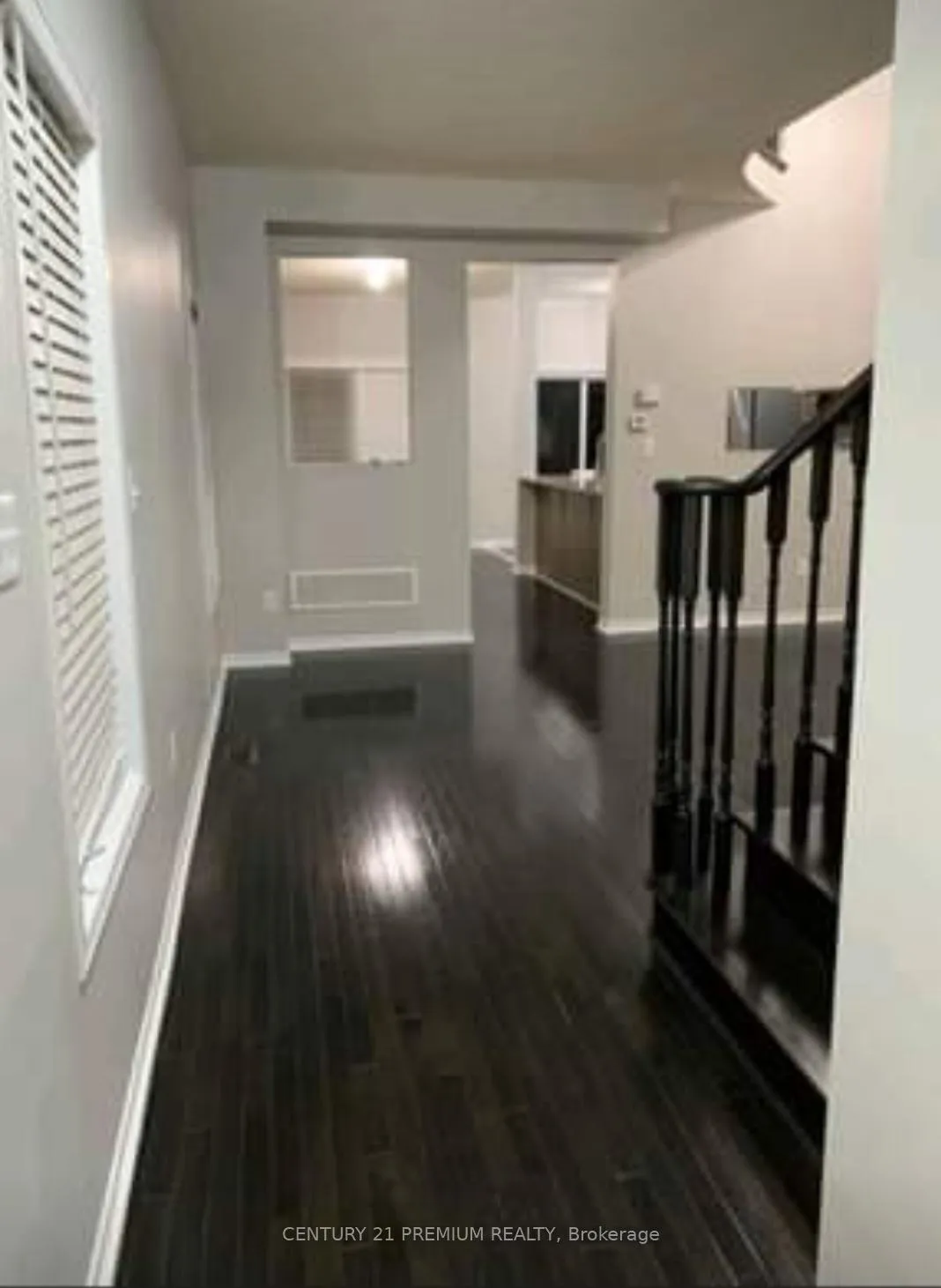 Photo 9 of Unit MAIN, 48 Gulfbrook Circle, Brampton, Heart Lake East — HOMEH