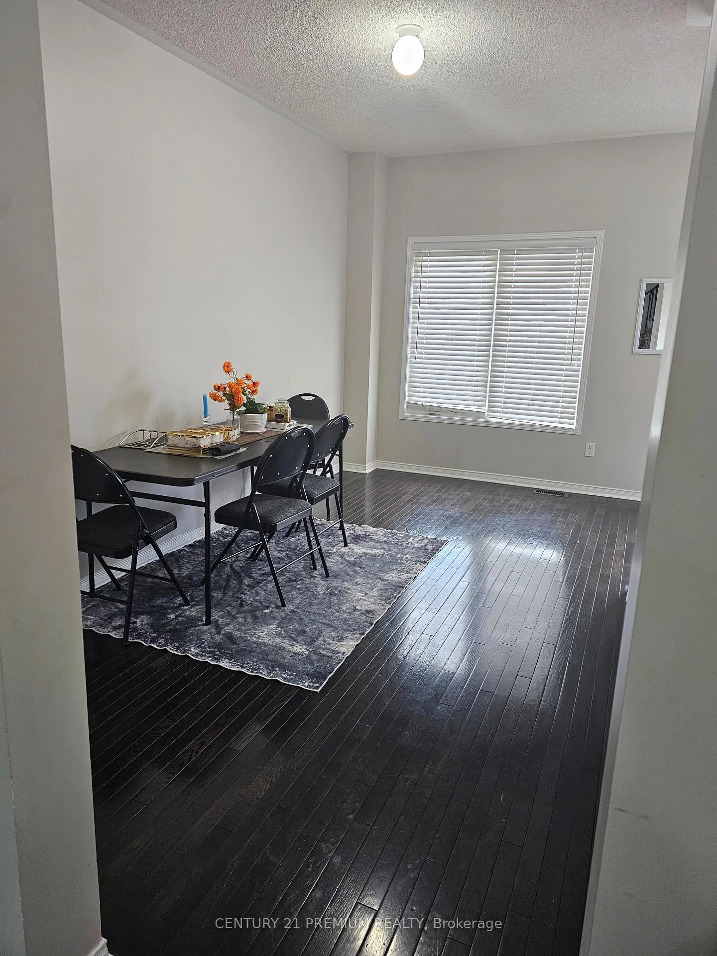 Photo 12 of Unit MAIN, 48 Gulfbrook Circle, Brampton, Heart Lake East — HOMEH