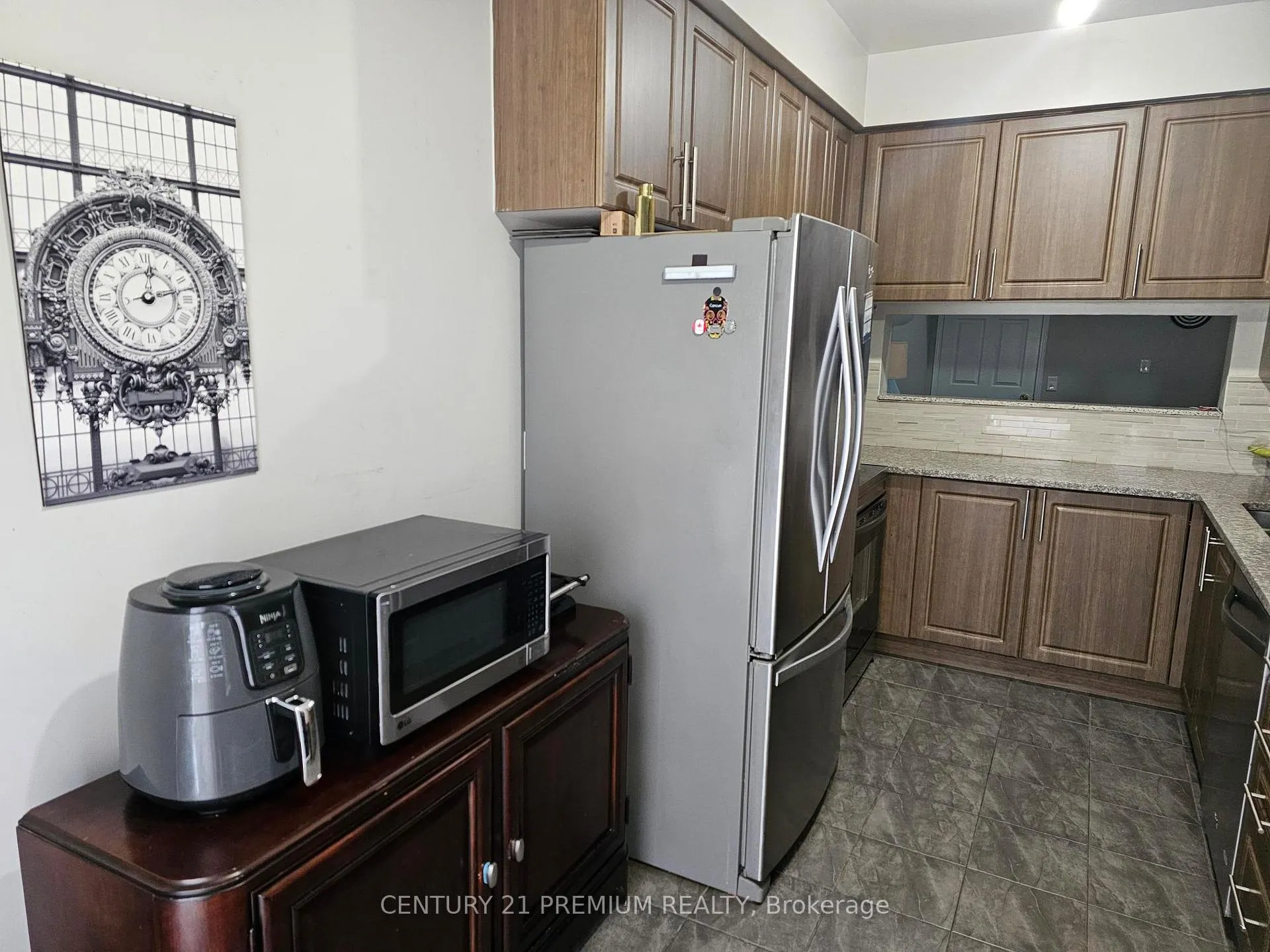 Photo 20 of Unit MAIN, 48 Gulfbrook Circle, Brampton, Heart Lake East — HOMEH