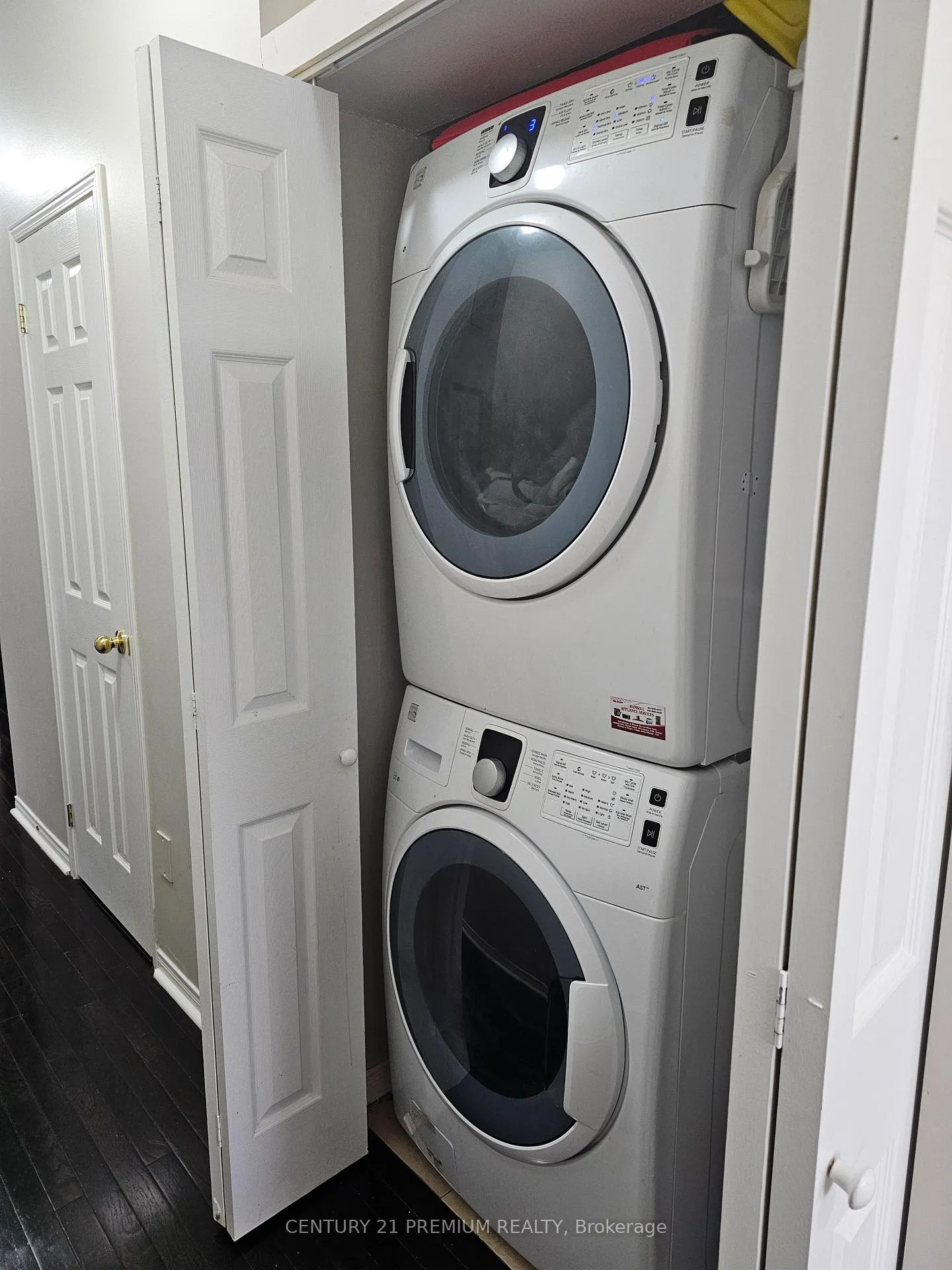 Photo 29 of Unit MAIN, 48 Gulfbrook Circle, Brampton, Heart Lake East — HOMEH
