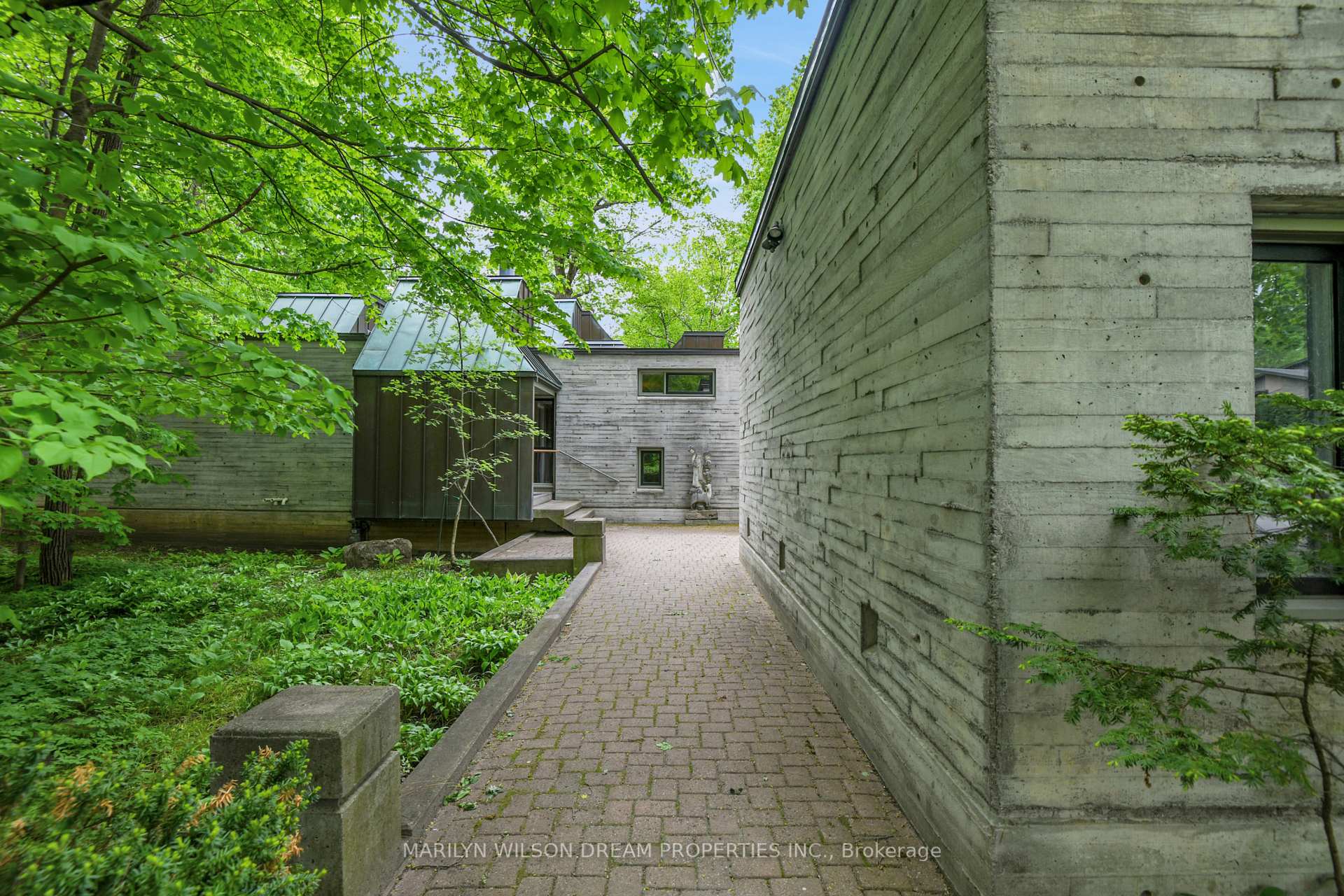 Photo 1 of 145 Lakeway Drive, Ottawa, Rockcliffe — HOMEH