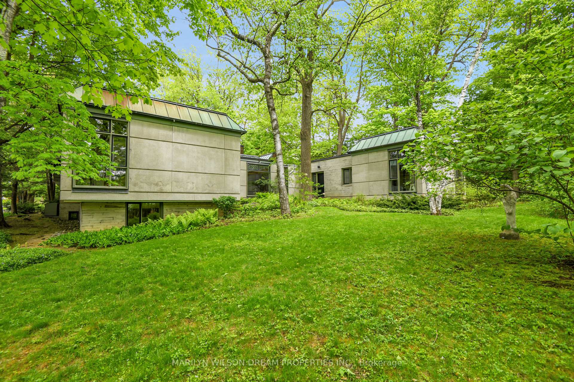 Photo 4 of 145 Lakeway Drive, Ottawa, Rockcliffe — HOMEH