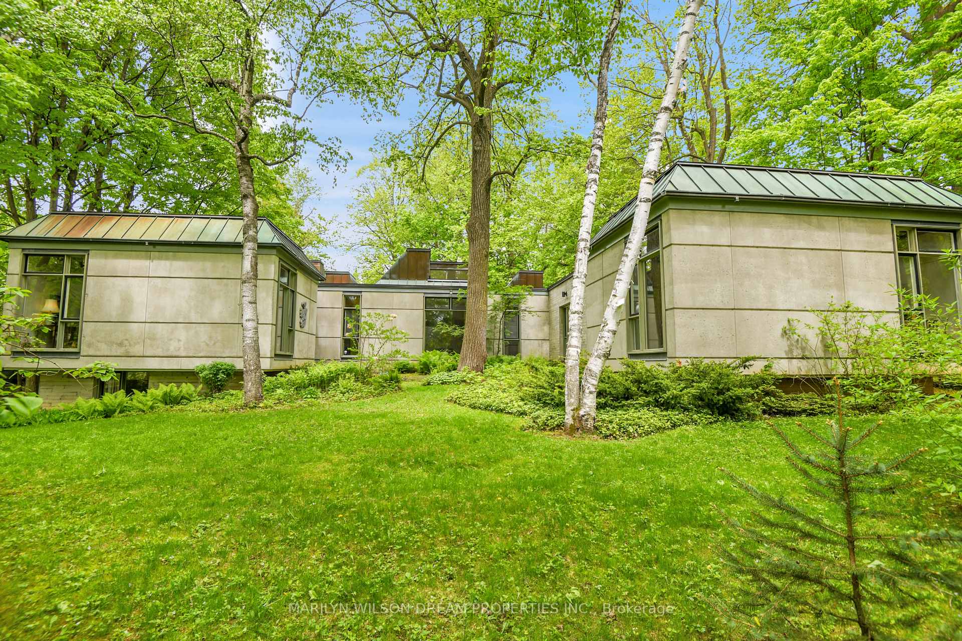Photo 5 of 145 Lakeway Drive, Ottawa, Rockcliffe — HOMEH