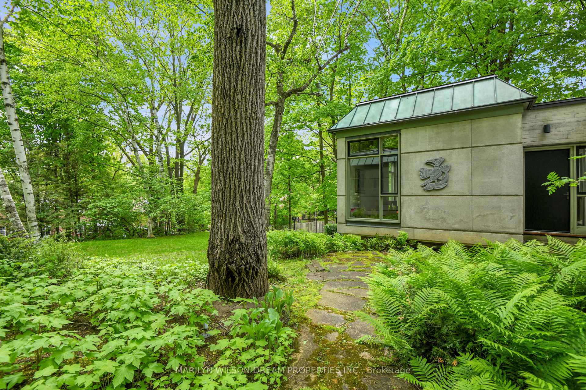 Photo 8 of 145 Lakeway Drive, Ottawa, Rockcliffe — HOMEH