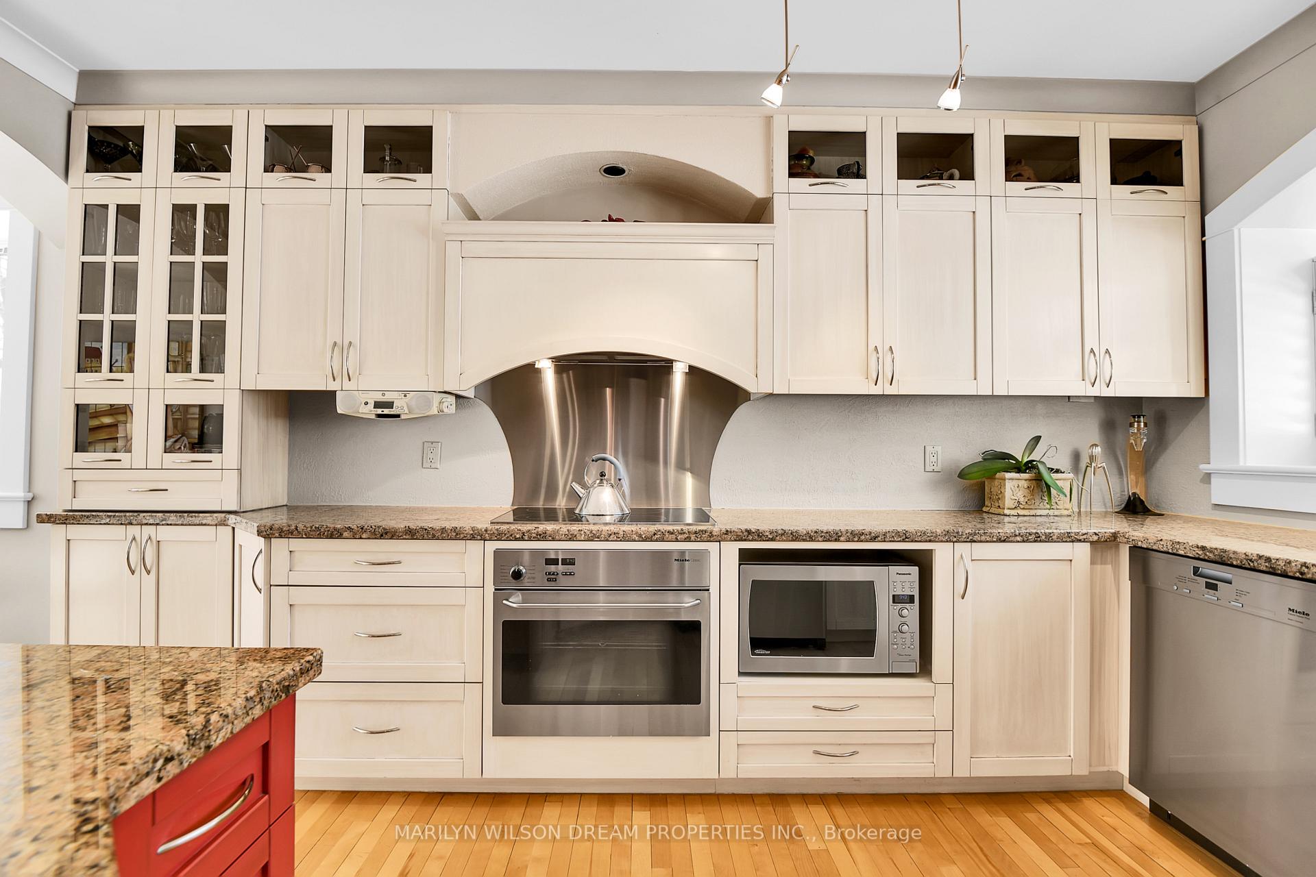 Photo 24 of 180 Lansdowne Road S, Ottawa, Rockcliffe — HOMEH