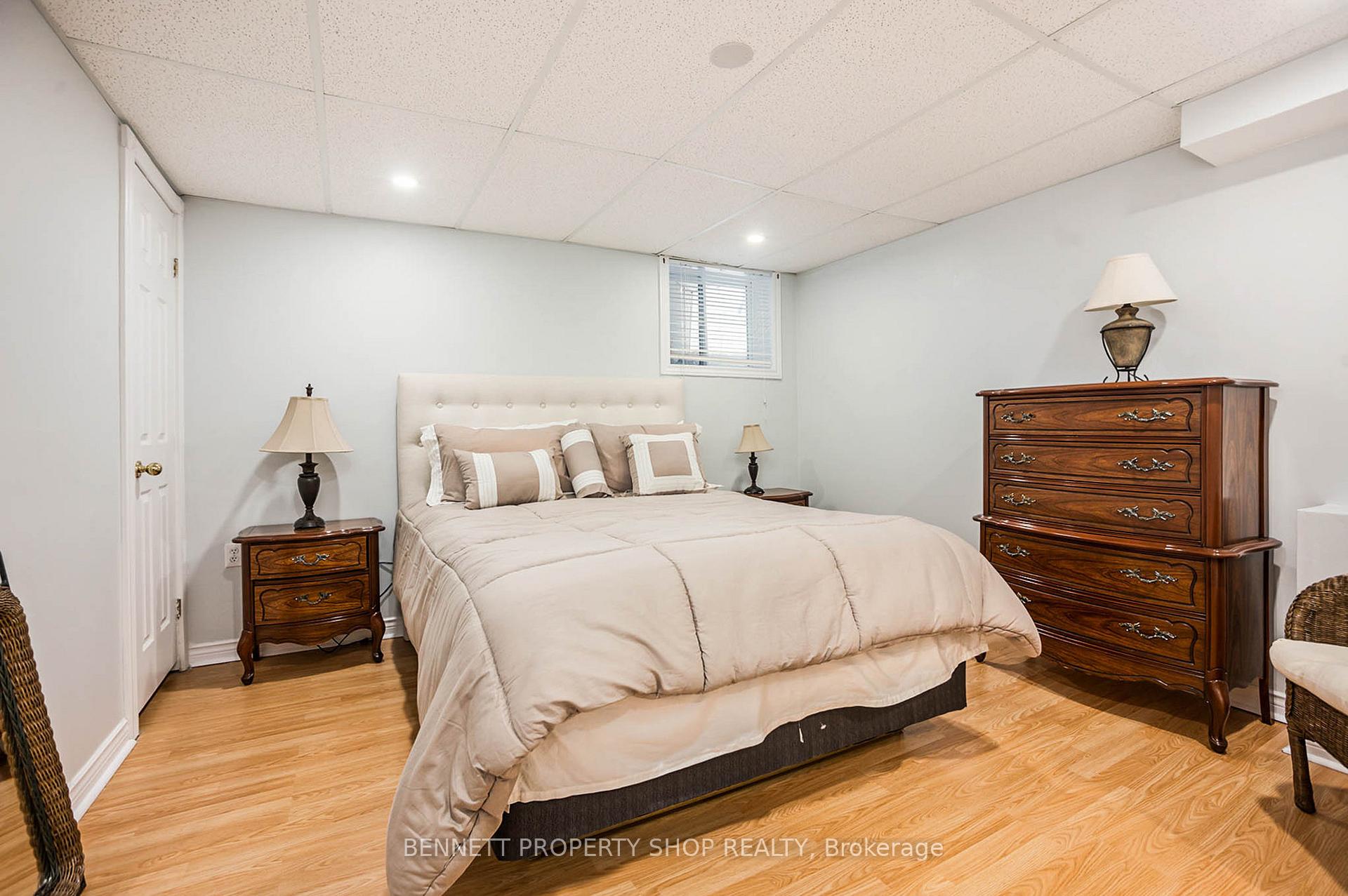 Photo 15 of 1365 Caravel Crescent, Ottawa, Bilberry Creek/Queenswood Heights — HOMEH