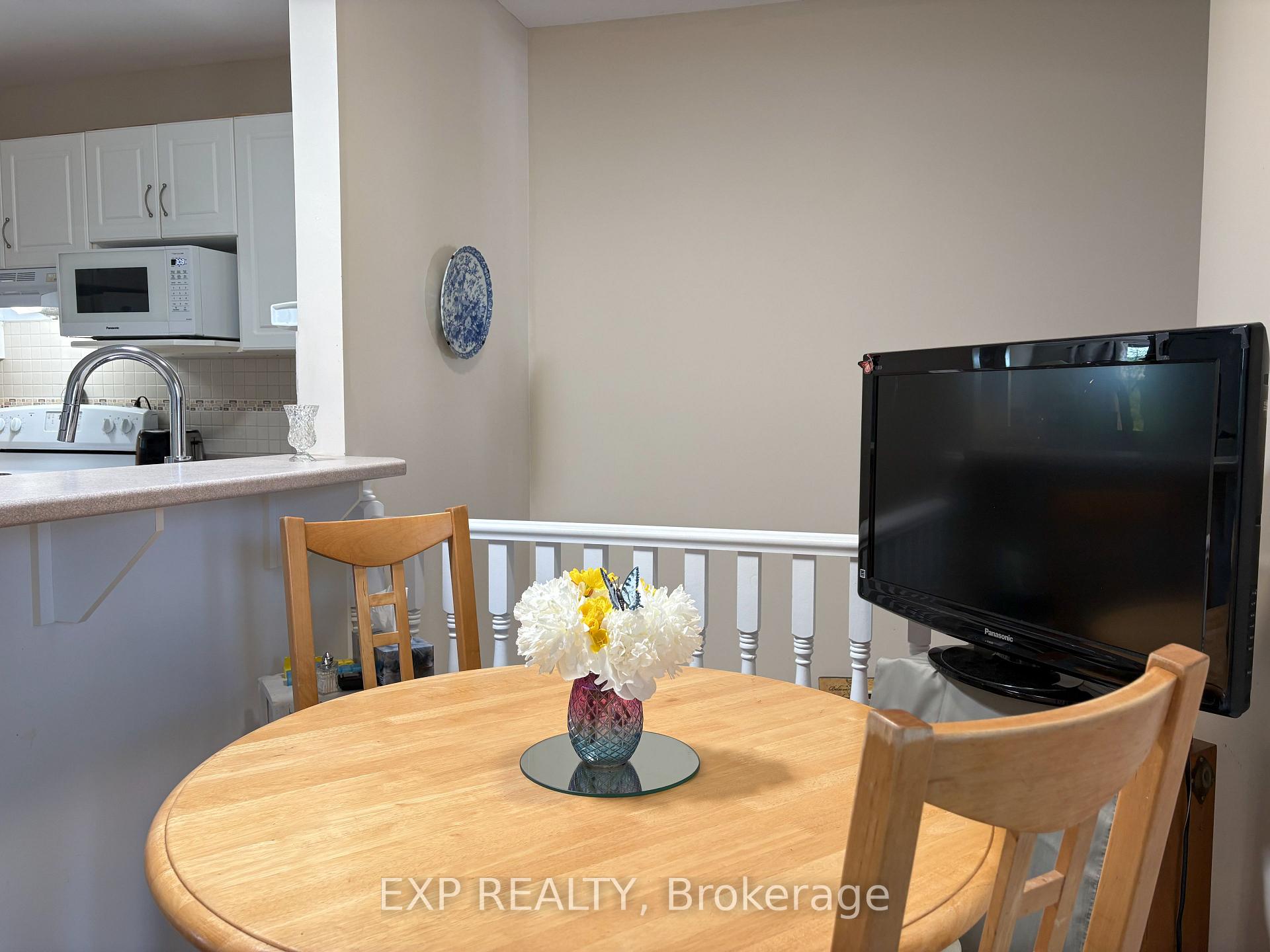 Photo 5 of 872 Eighth Street, Renfrew — HOMEH