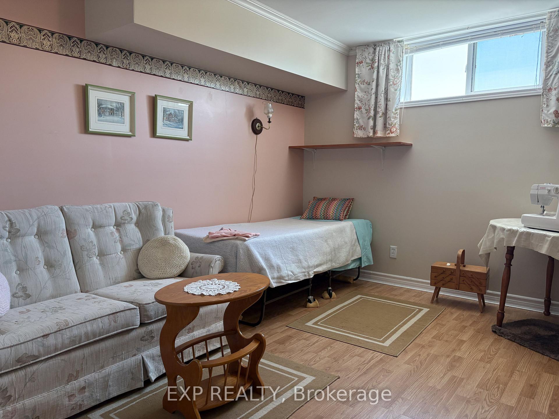 Photo 16 of 872 Eighth Street, Renfrew — HOMEH