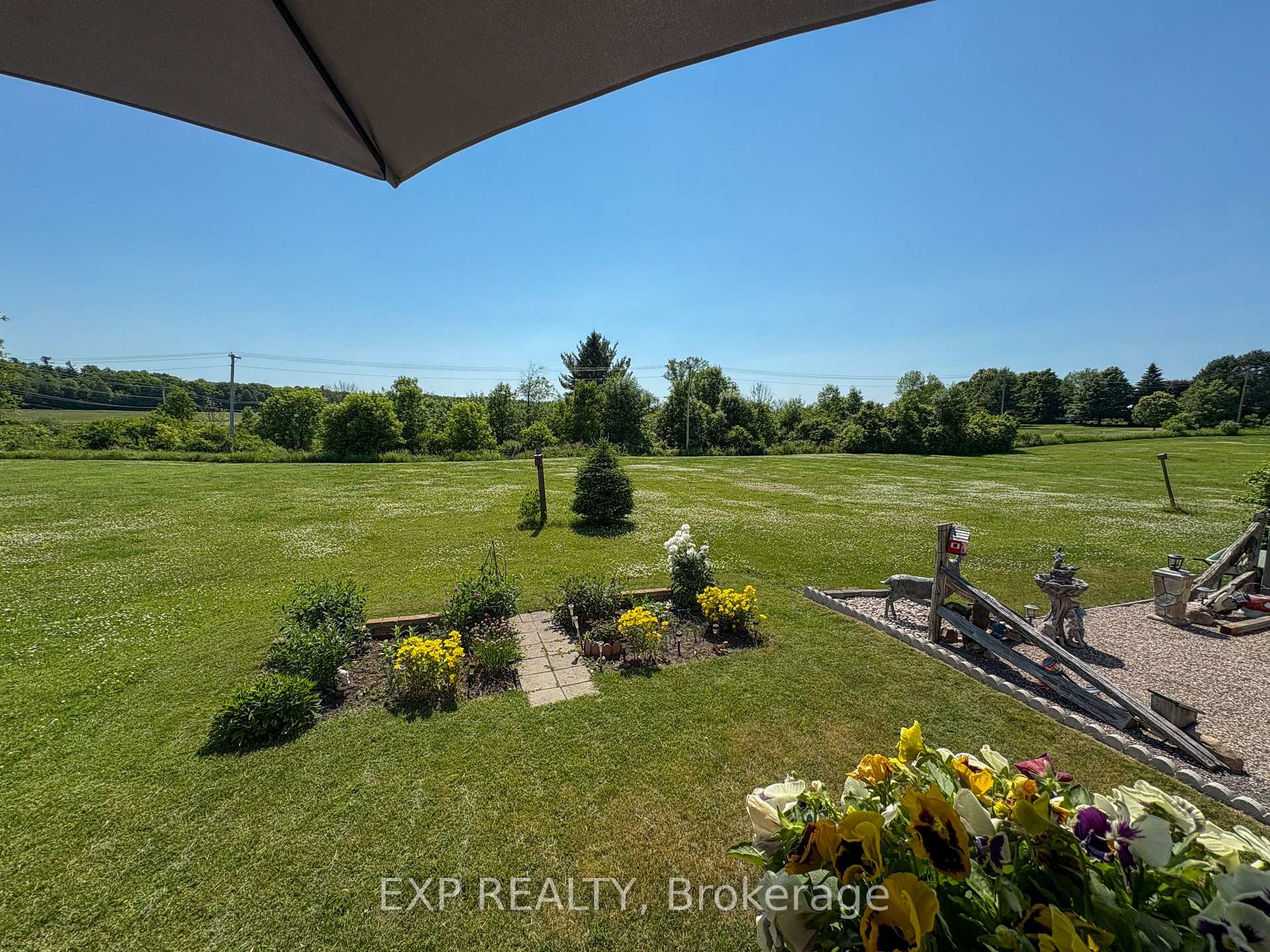 Photo 20 of 872 Eighth Street, Renfrew — HOMEH