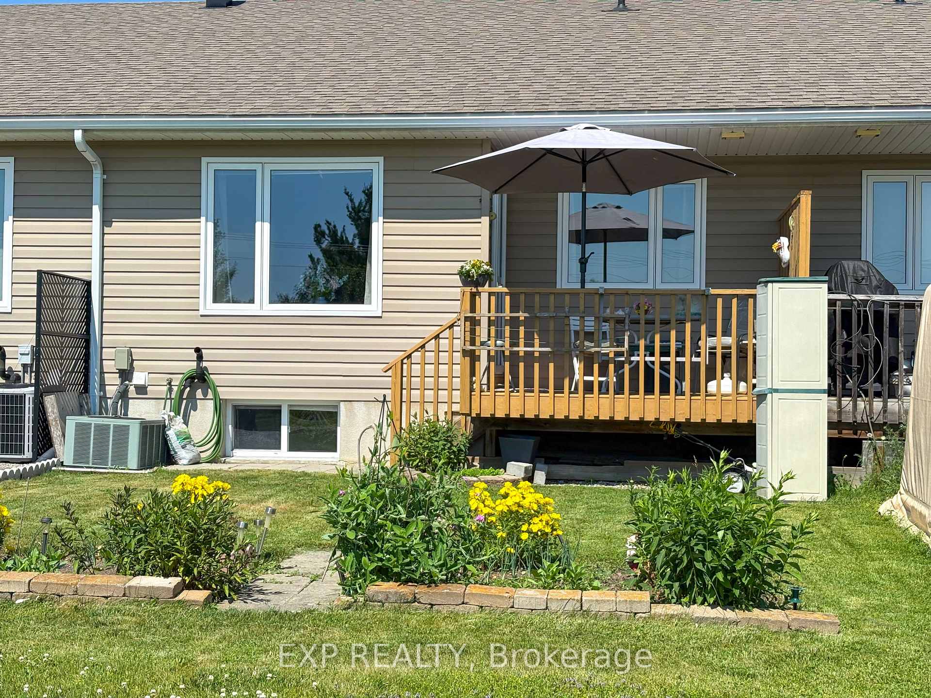 Photo 21 of 872 Eighth Street, Renfrew — HOMEH