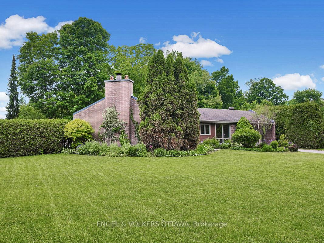 Photo 4 of 170 Sandridge Road, Ottawa, Rockcliffe — HOMEH