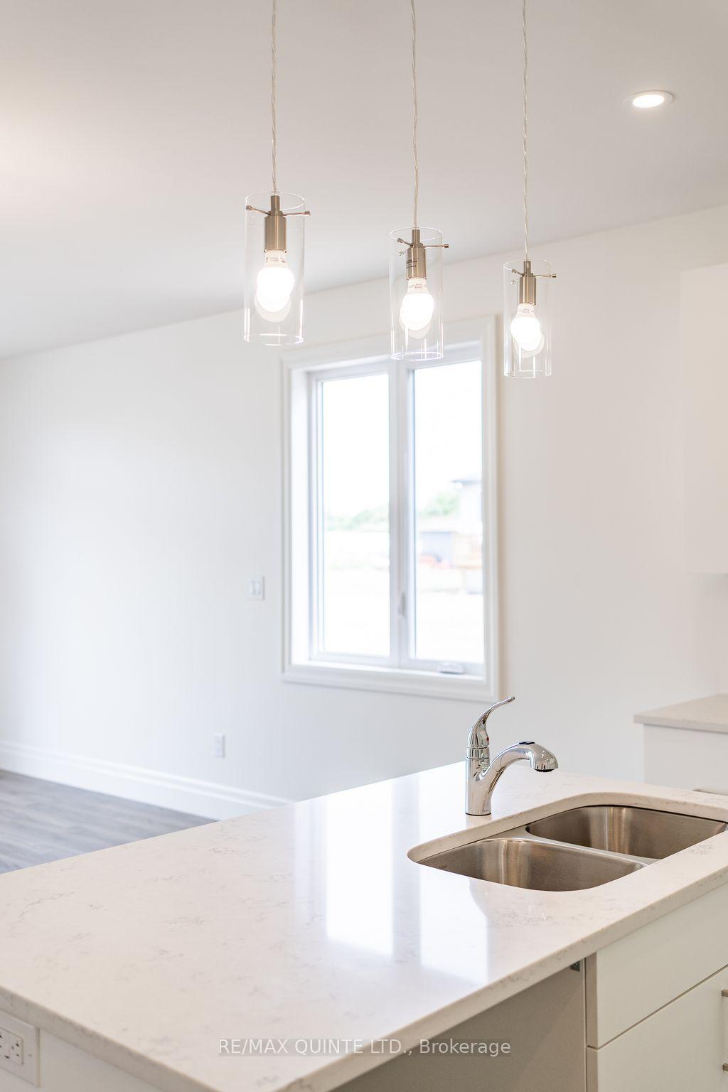 Photo 8 of 81 George Wright Boulevard, Prince Edward County, Hallowell Ward — HOMEH