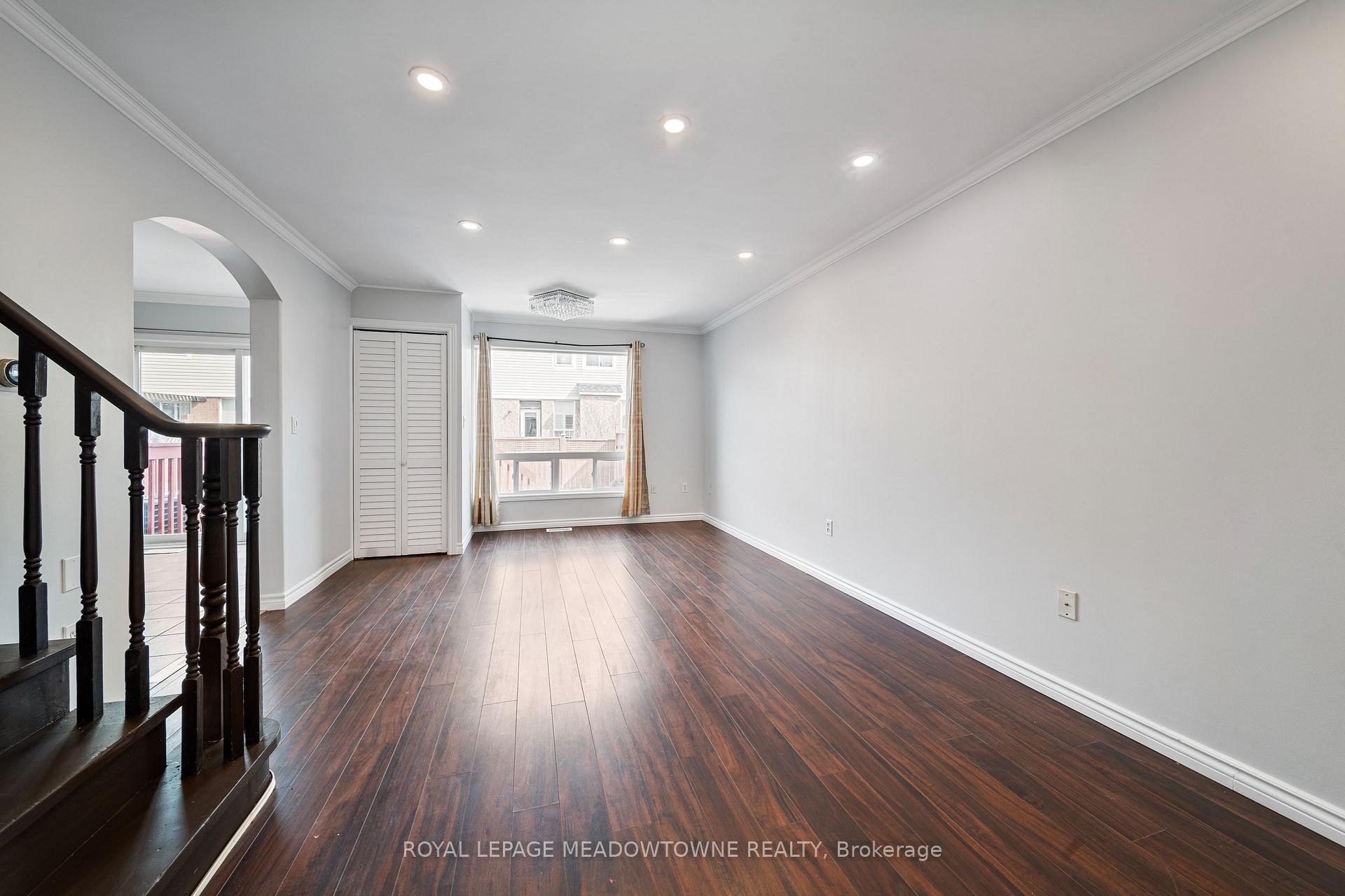 Photo 4 of 433 Baverstock Crescent, Milton, Clarke — HOMEH