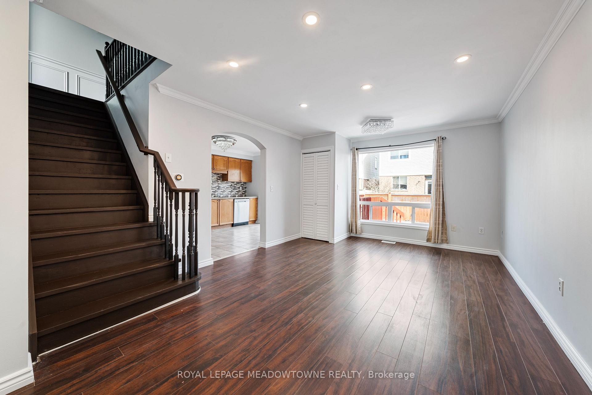 Photo 5 of 433 Baverstock Crescent, Milton, Clarke — HOMEH