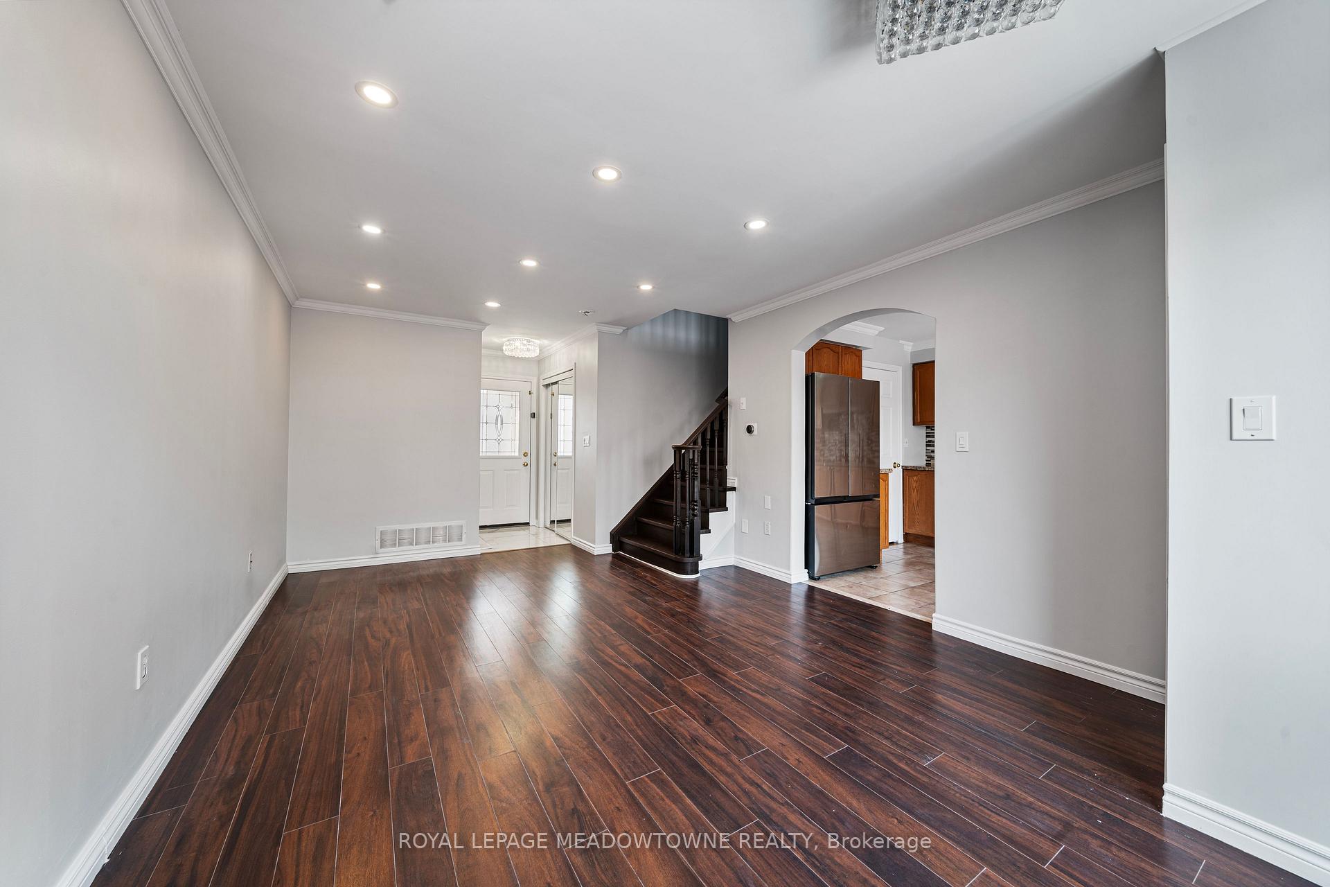 Photo 6 of 433 Baverstock Crescent, Milton, Clarke — HOMEH