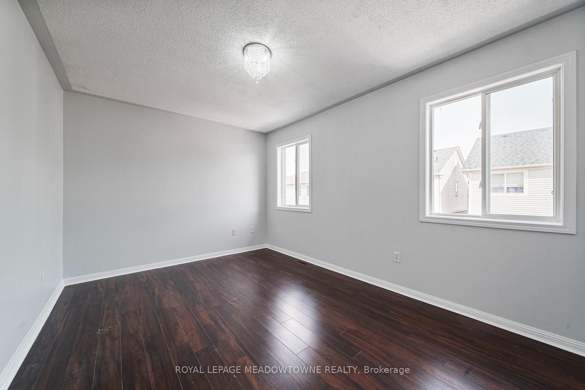 Photo 17 of 433 Baverstock Crescent, Milton, Clarke — HOMEH