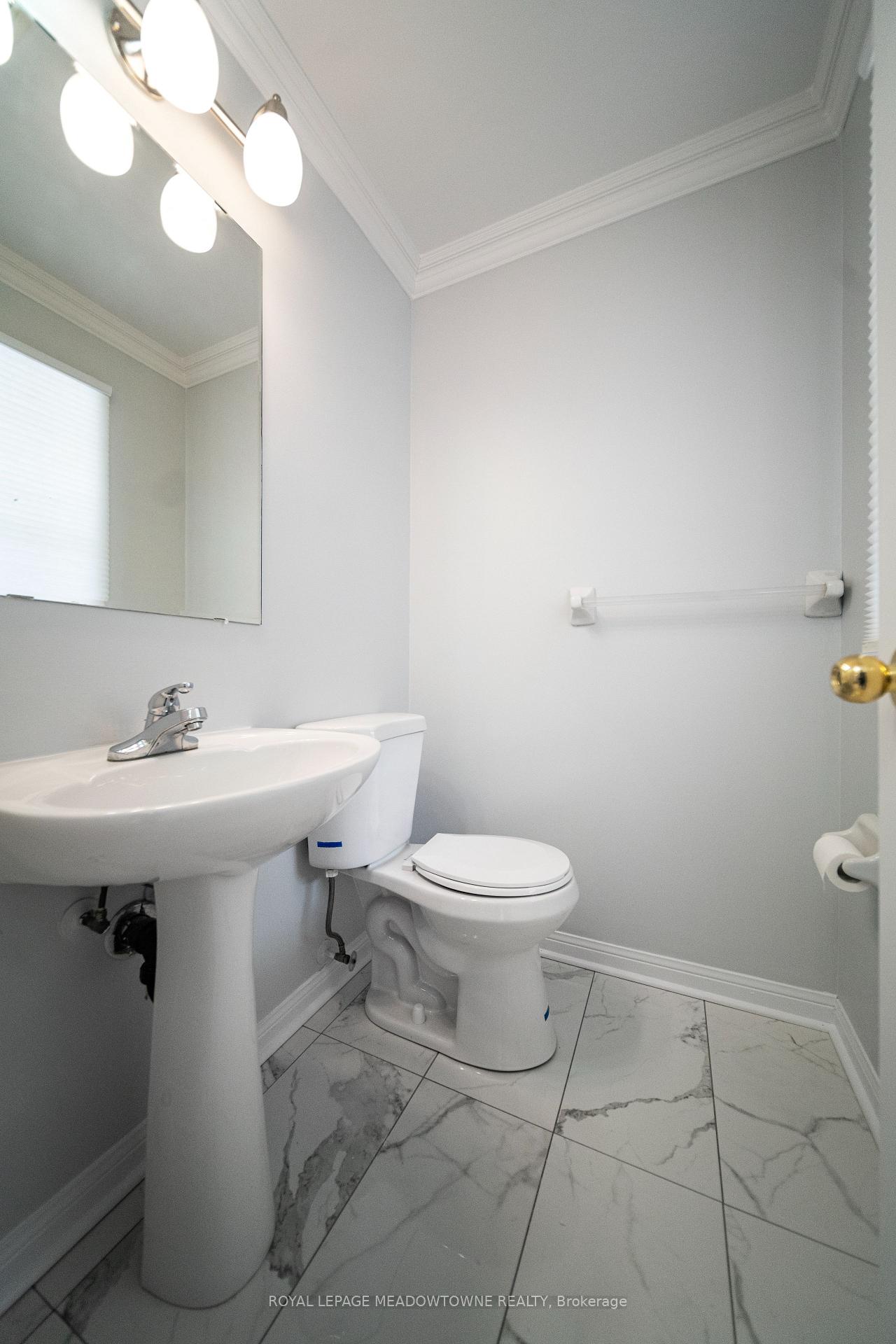 Photo 20 of 433 Baverstock Crescent, Milton, Clarke — HOMEH