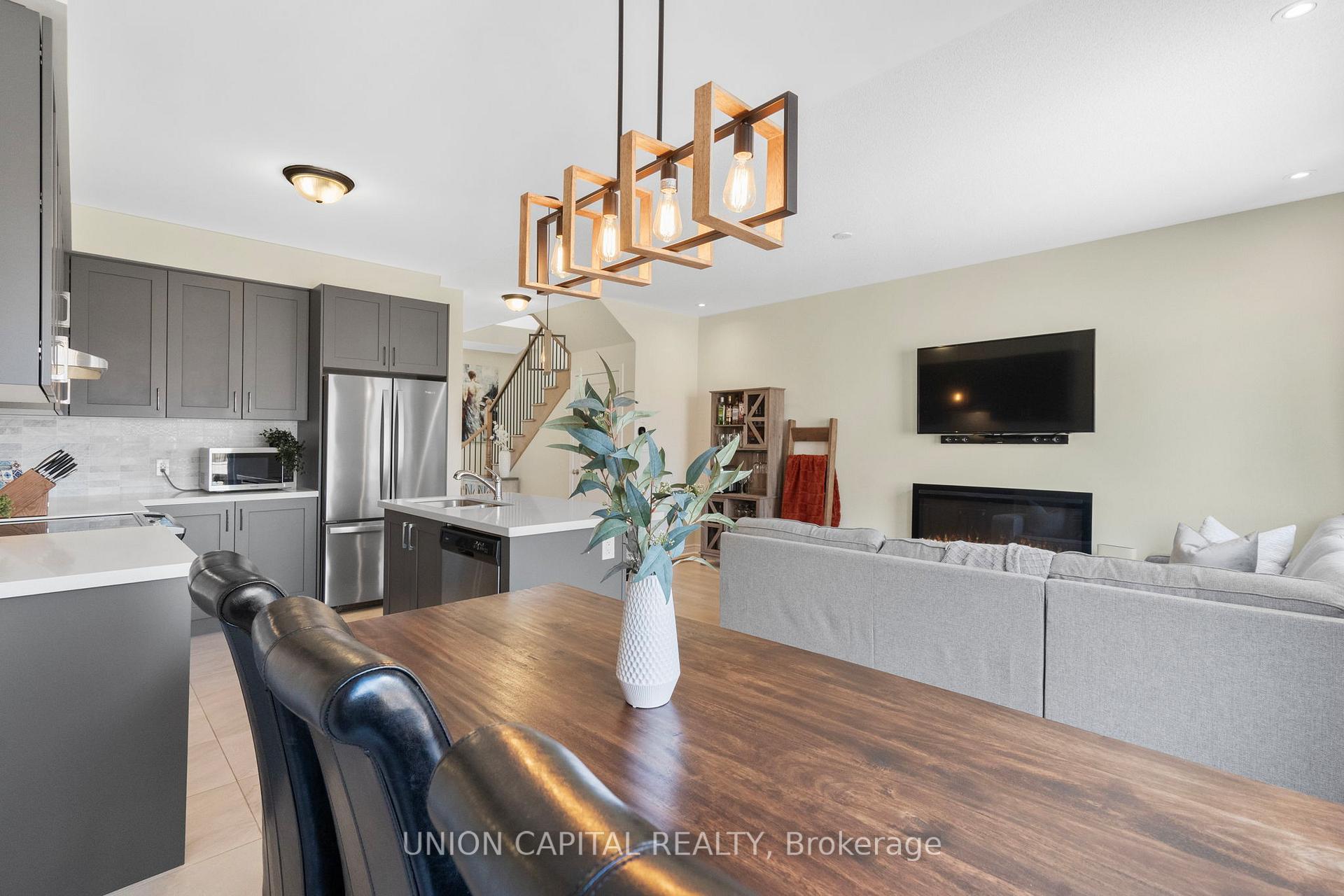 Photo 5 of 1150 Drawstring Lane, Pickering, Rural Pickering — HOMEH