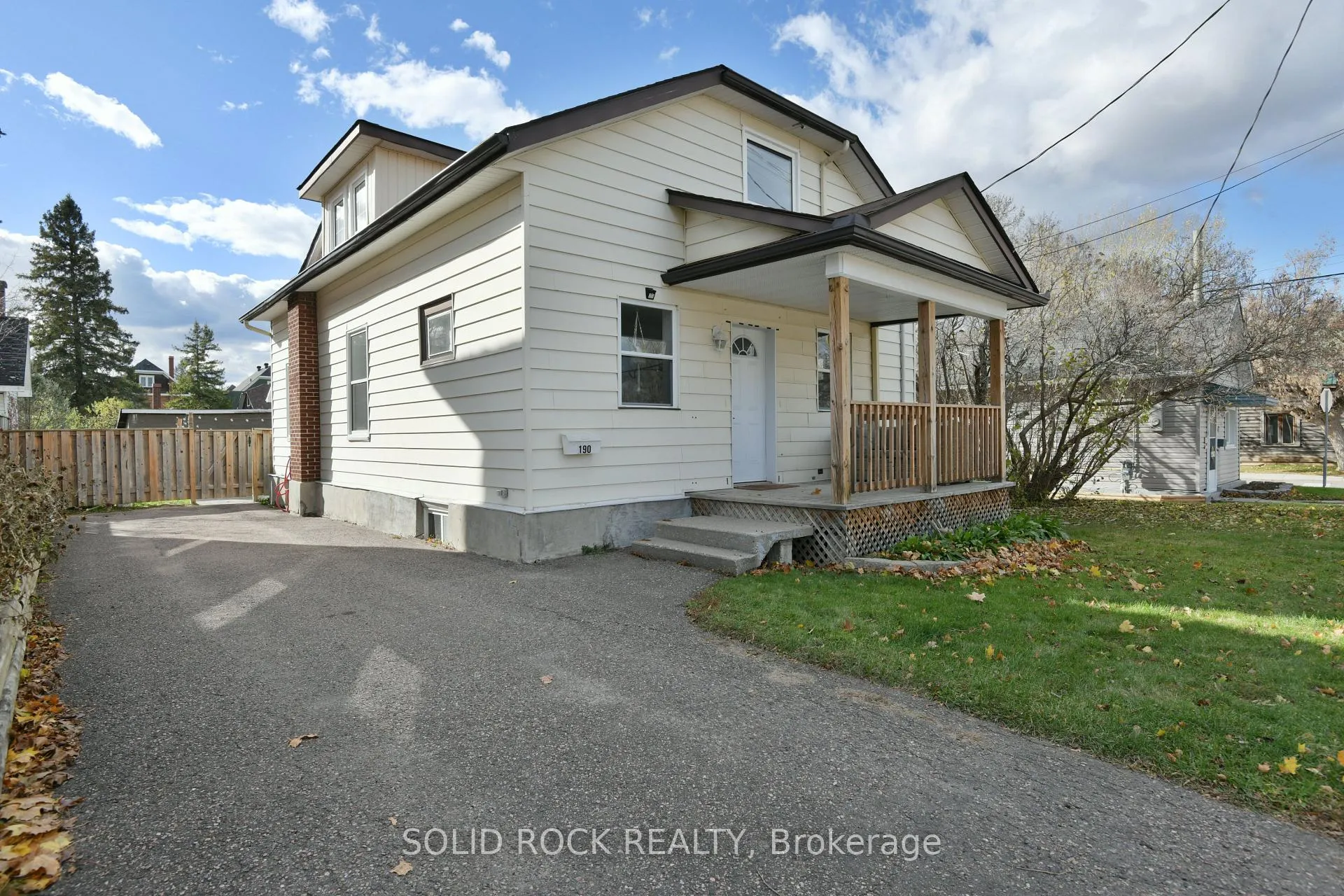 Front of 190 Carswell Street