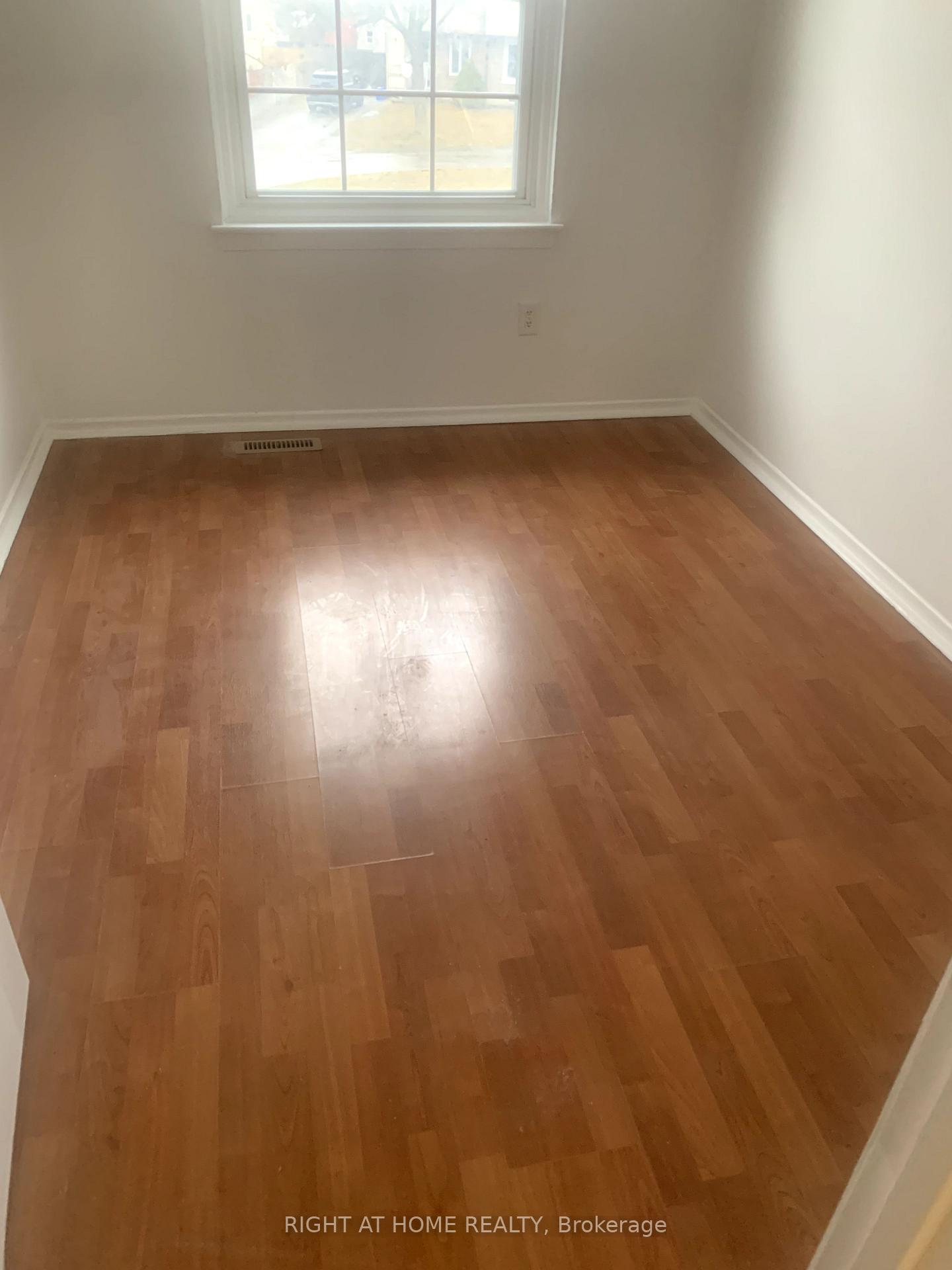 Photo 14 of 369 Calvert Court, Oshawa, Lakeview — HOMEH