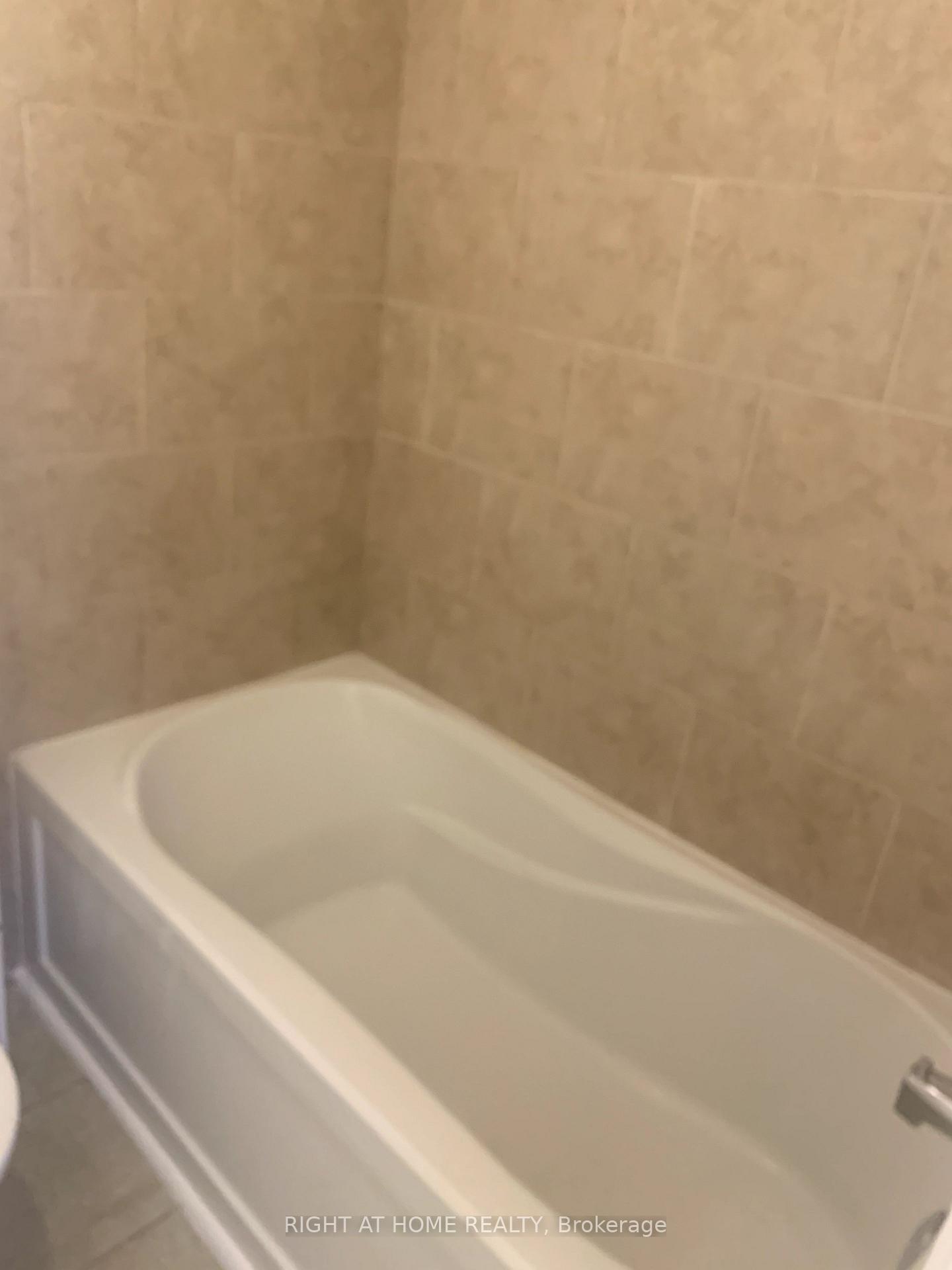Photo 18 of 369 Calvert Court, Oshawa, Lakeview — HOMEH