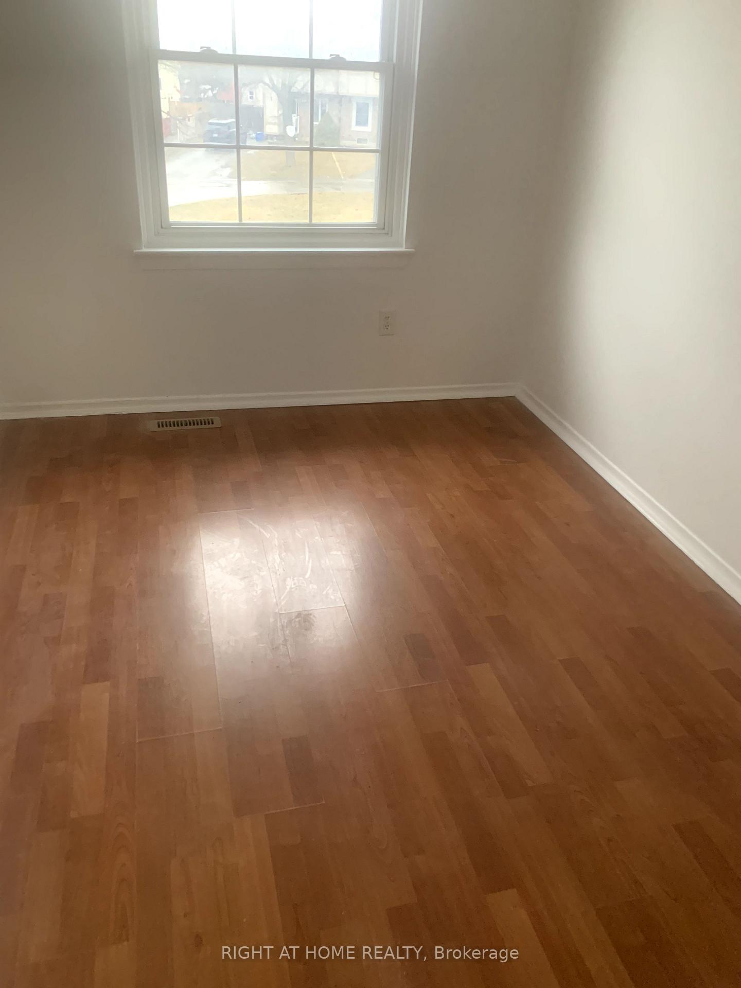 Photo 19 of 369 Calvert Court, Oshawa, Lakeview — HOMEH