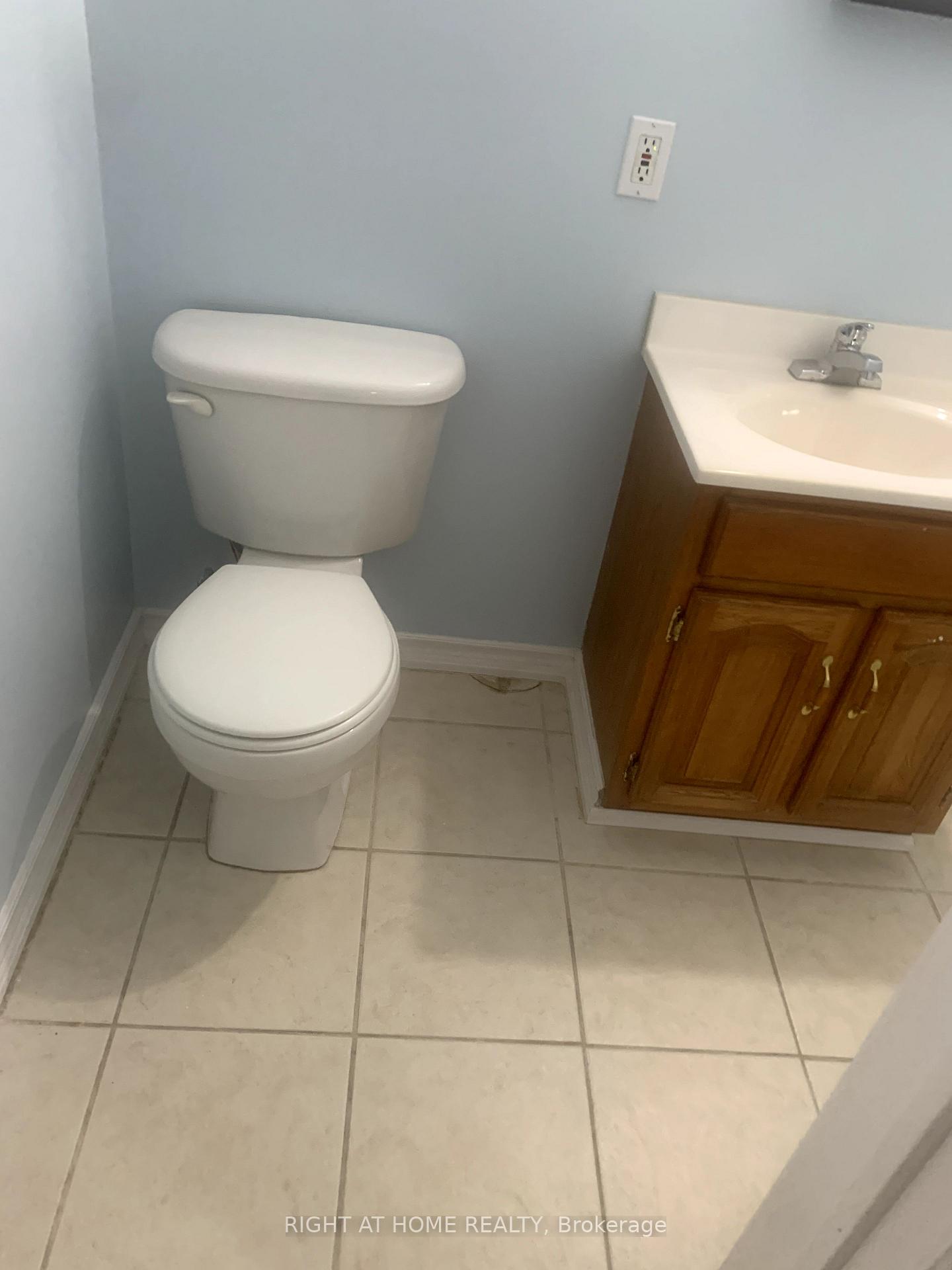 Photo 21 of 369 Calvert Court, Oshawa, Lakeview — HOMEH