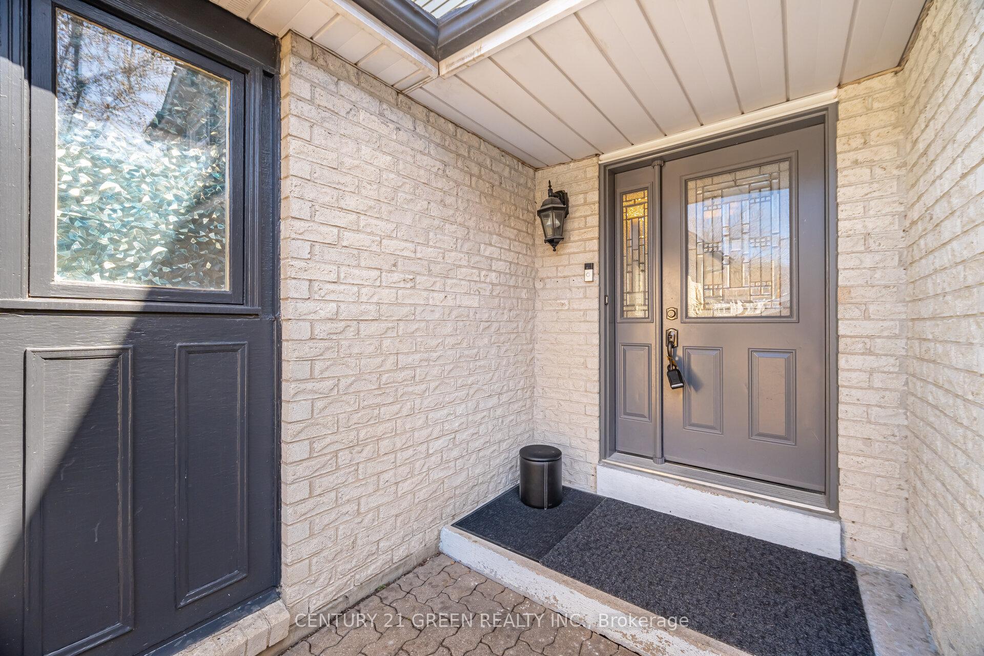 Photo 3 of 864 Laurier Avenue, Milton, Timberlea — HOMEH