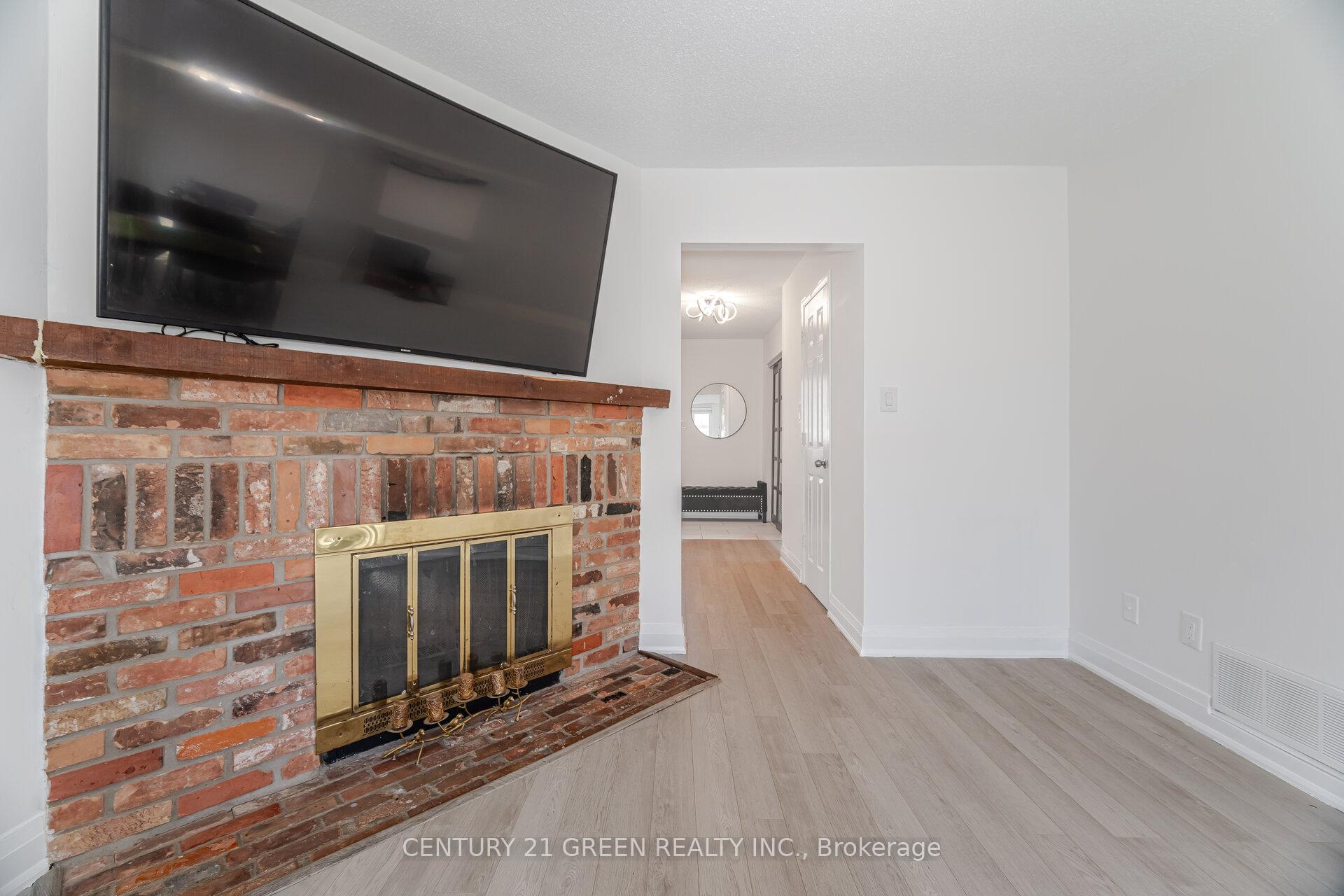 Photo 12 of 864 Laurier Avenue, Milton, Timberlea — HOMEH
