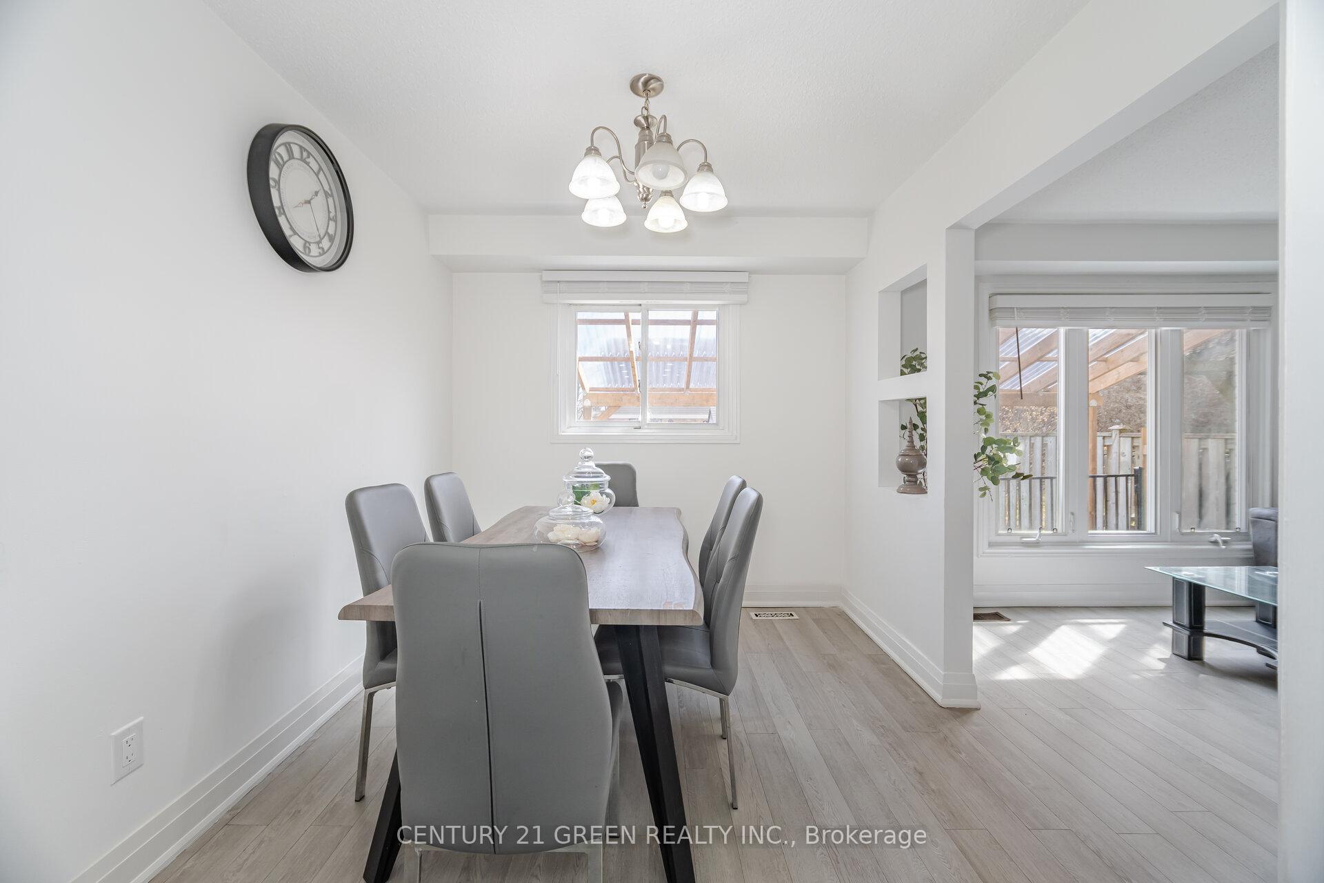 Photo 16 of 864 Laurier Avenue, Milton, Timberlea — HOMEH