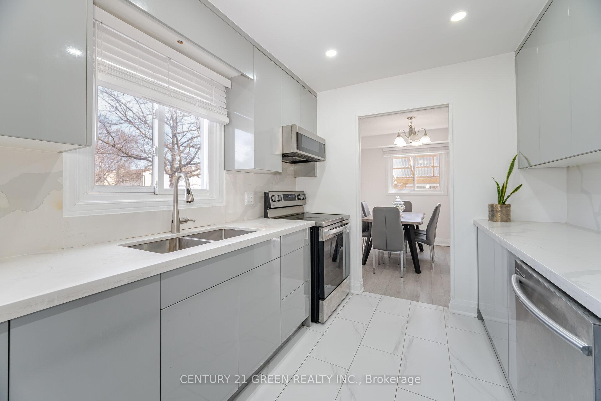 Photo 19 of 864 Laurier Avenue, Milton, Timberlea — HOMEH